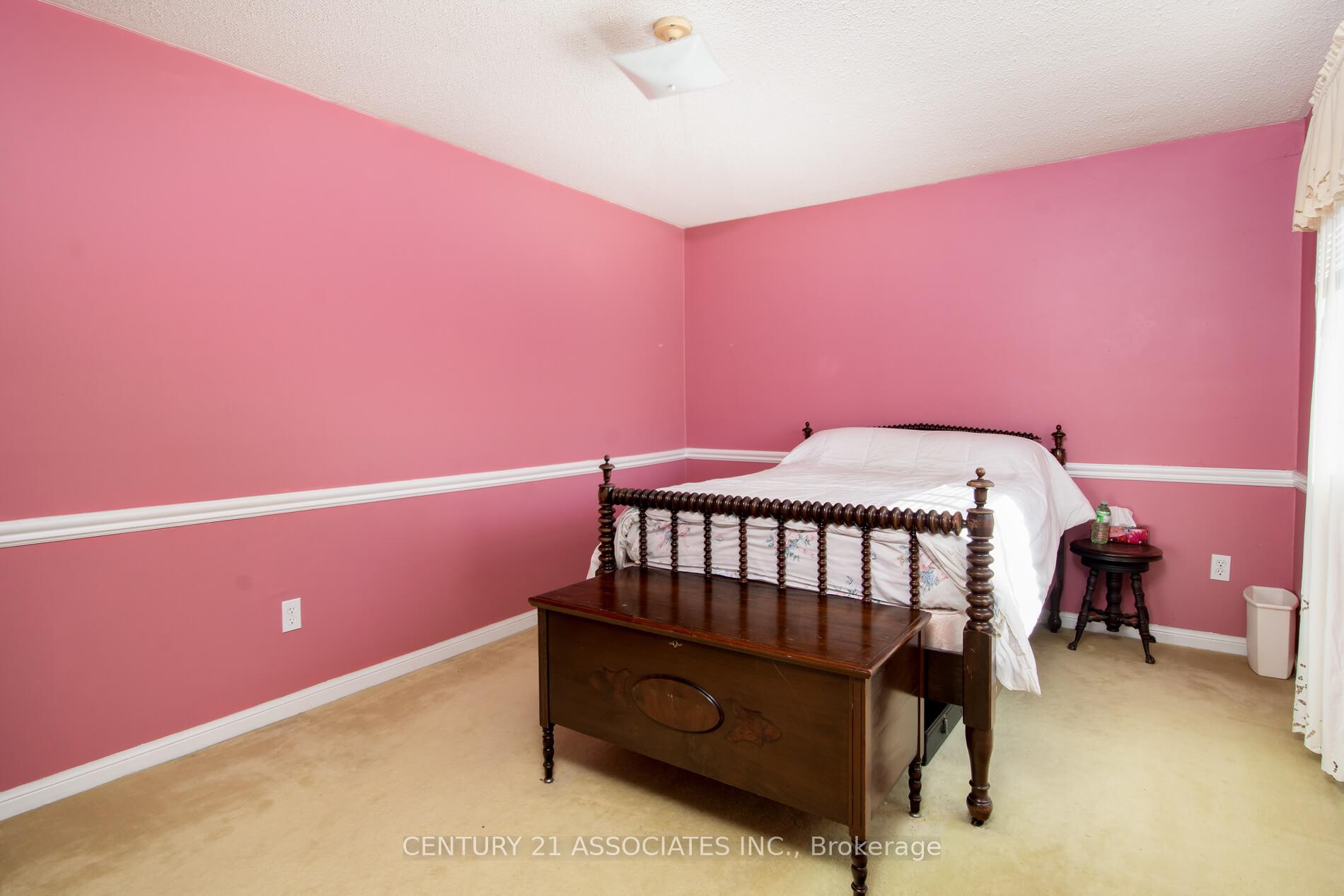 Photo 23 of 120 Elgin Drive, Brampton, Brampton South — HOMEH
