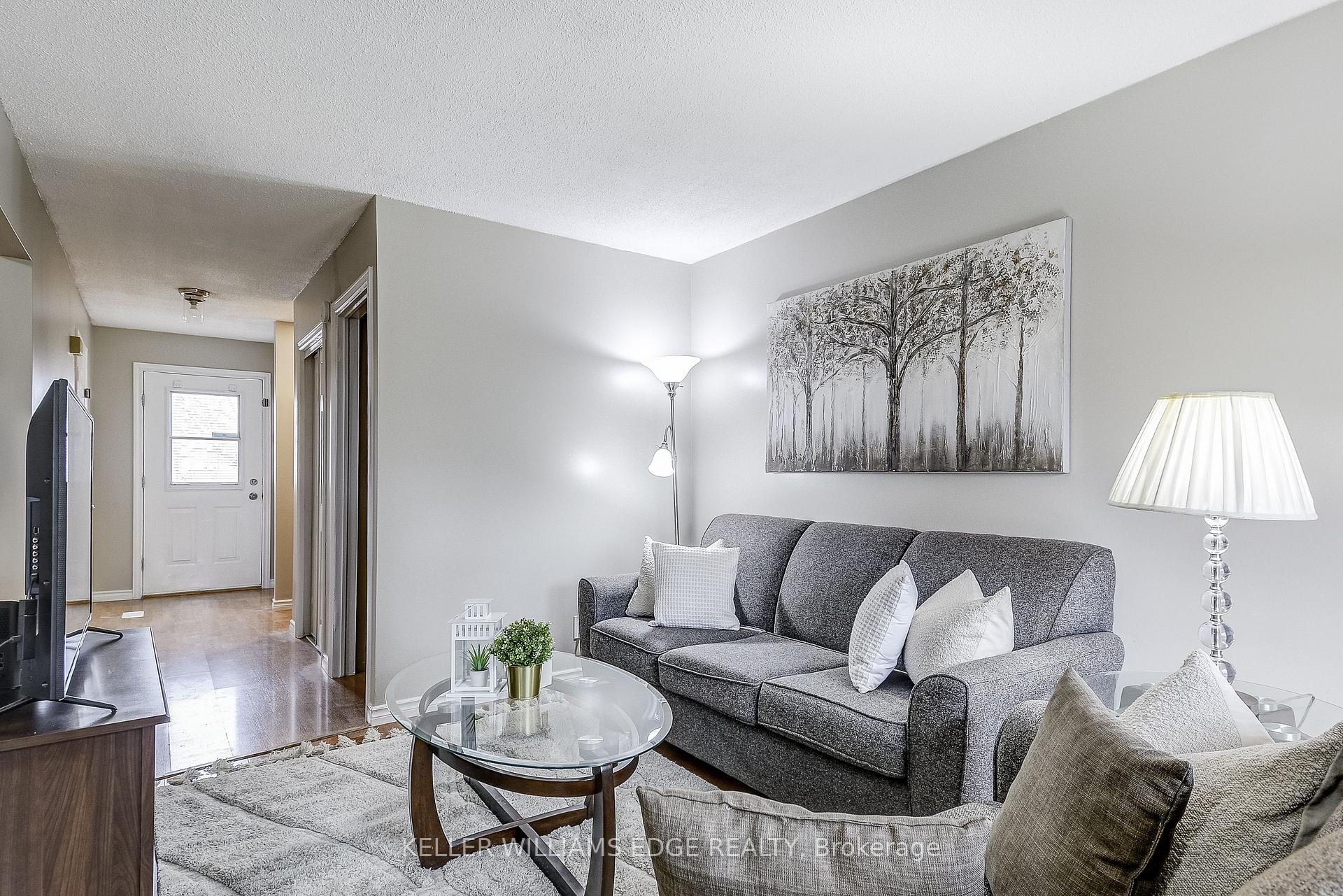 Photo 8 of 2 Parkside Drive, Brant, Paris — HOMEH