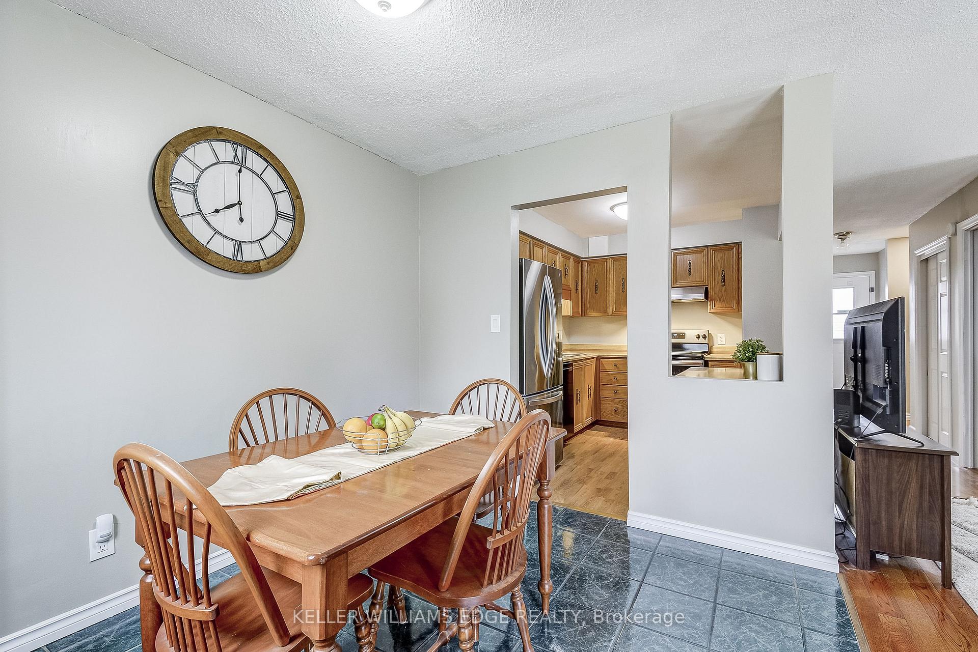 Photo 12 of 2 Parkside Drive, Brant, Paris — HOMEH