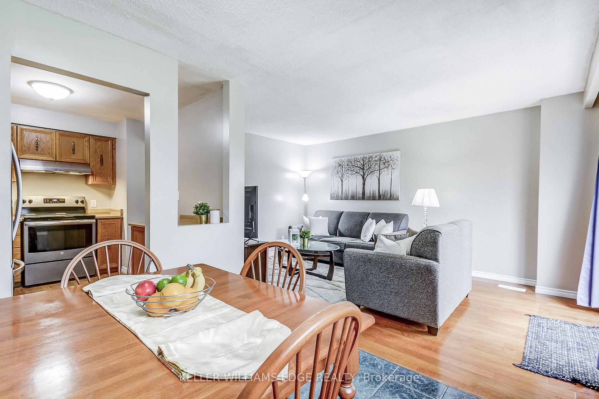 Photo 13 of 2 Parkside Drive, Brant, Paris — HOMEH