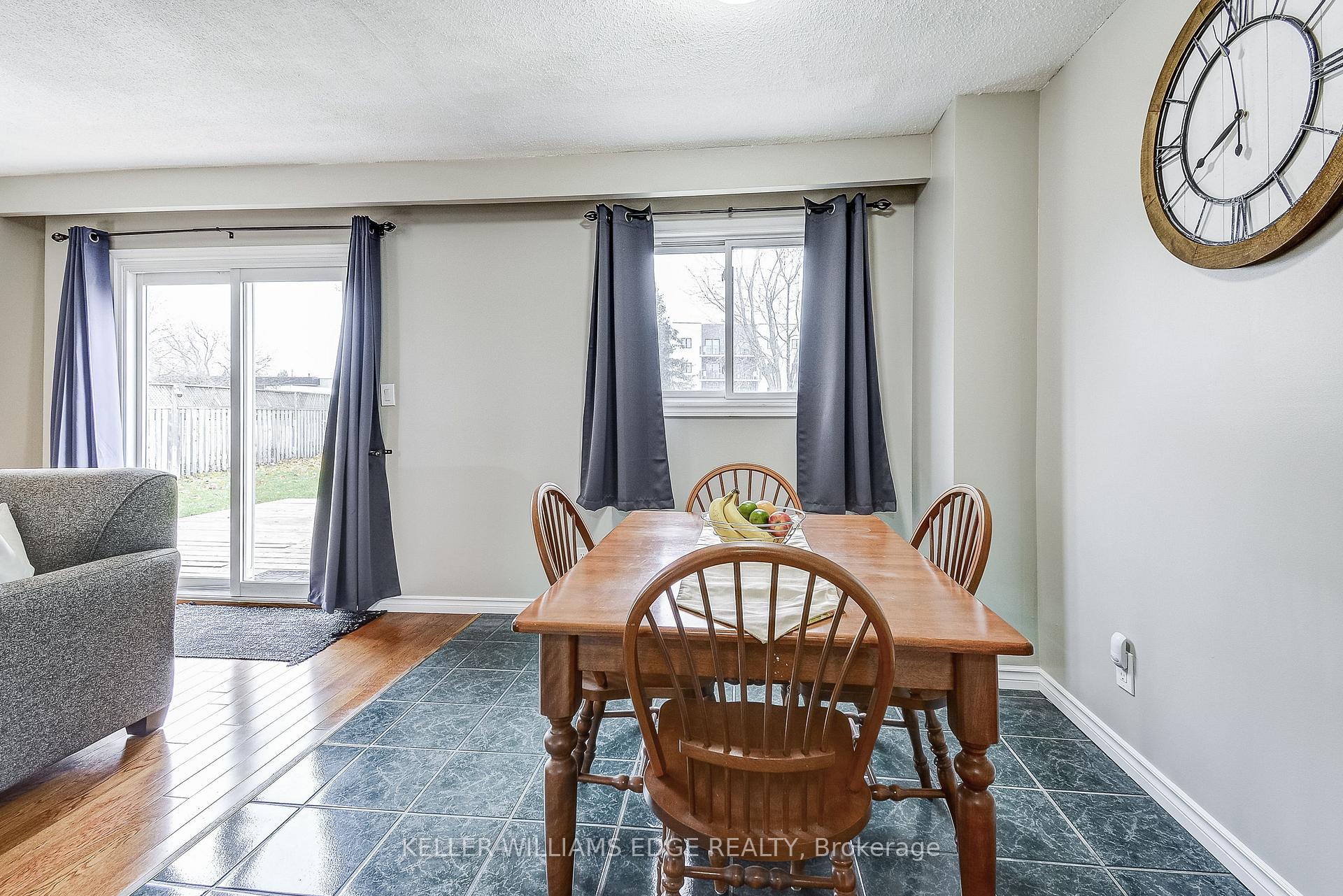 Photo 14 of 2 Parkside Drive, Brant, Paris — HOMEH