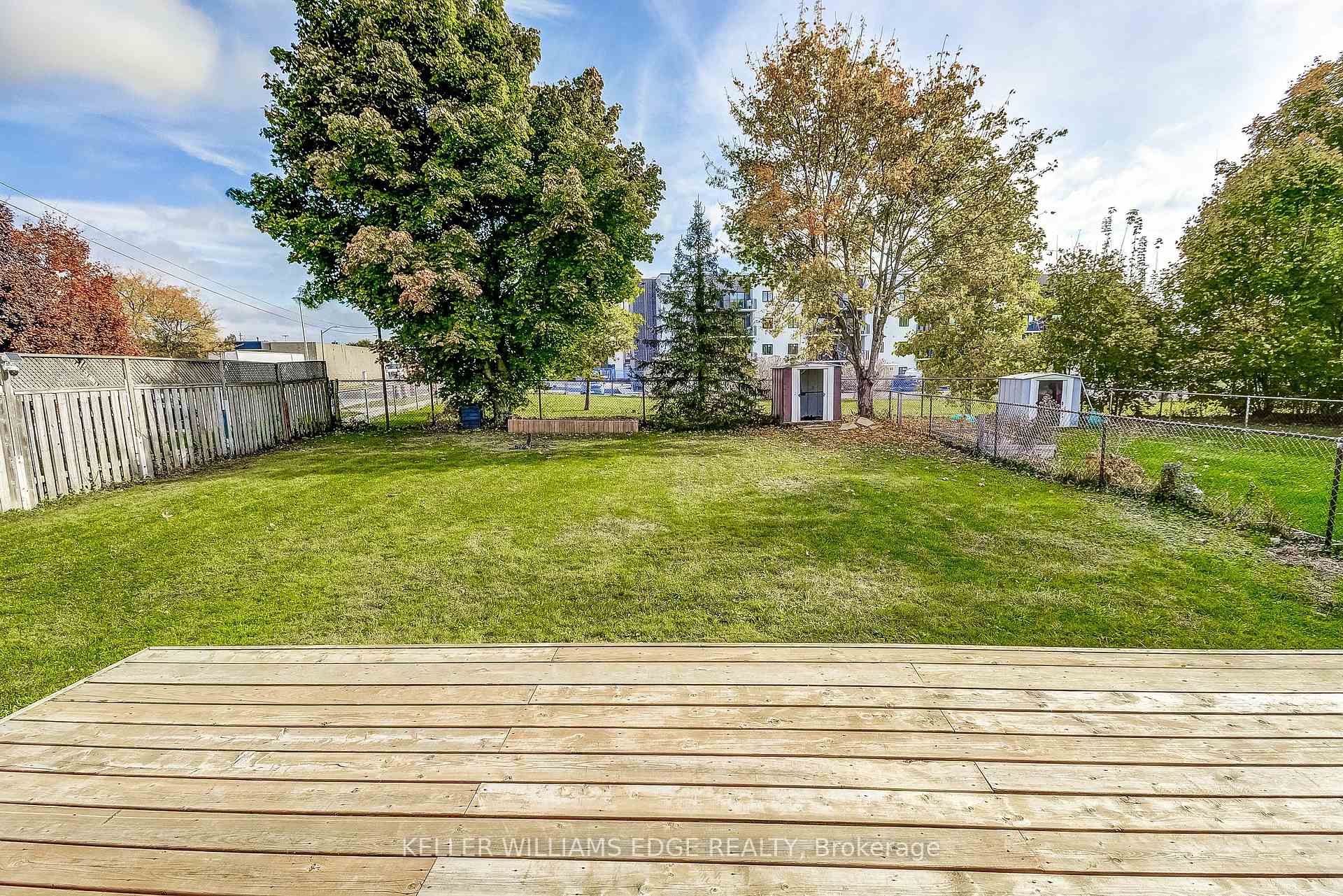 Photo 31 of 2 Parkside Drive, Brant, Paris — HOMEH