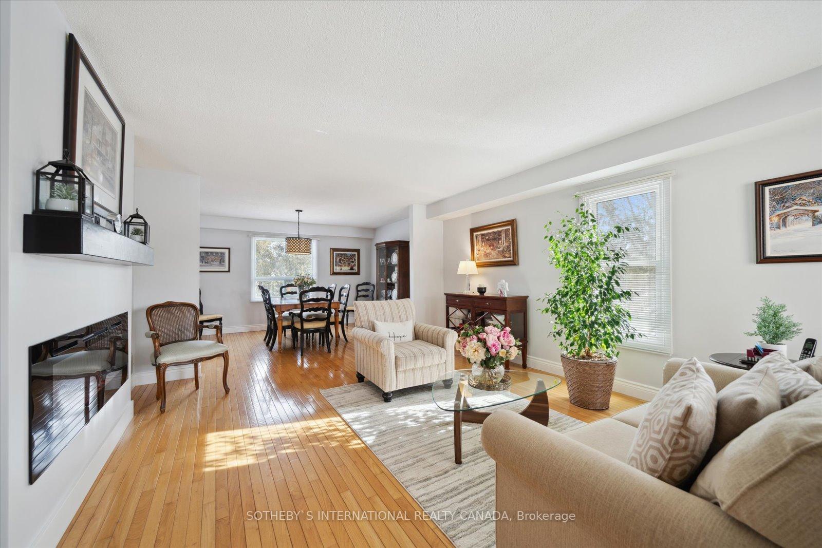 Photo 5 of 1 Coles Avenue, Ajax, Central — HOMEH