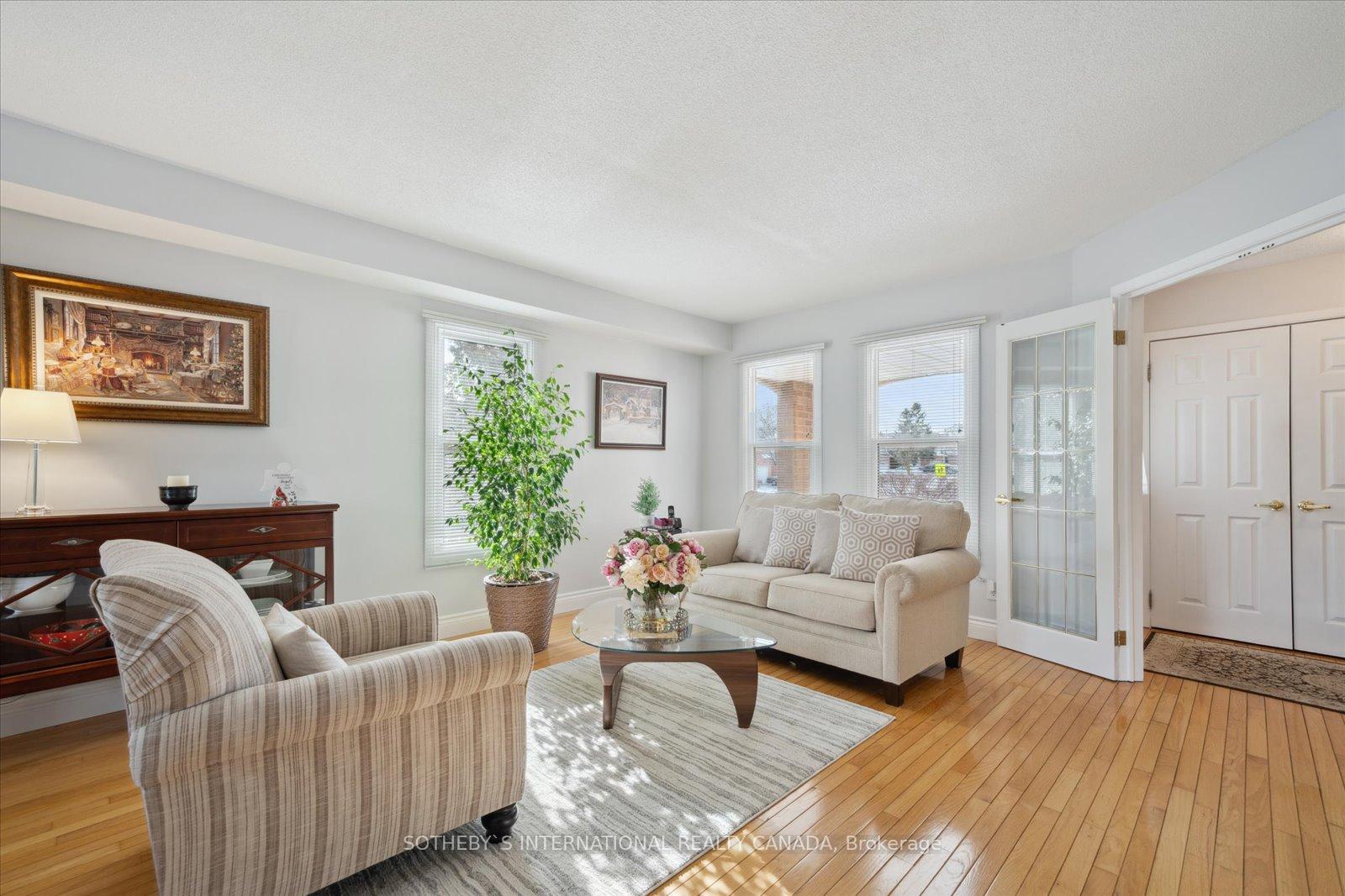 Photo 6 of 1 Coles Avenue, Ajax, Central — HOMEH