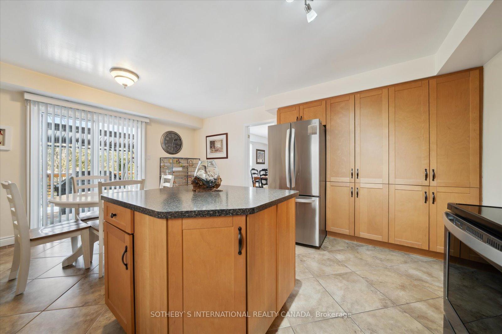 Photo 11 of 1 Coles Avenue, Ajax, Central — HOMEH