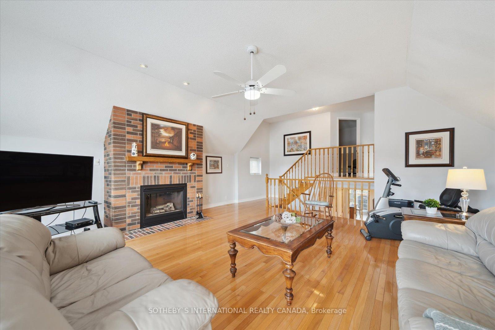 Photo 14 of 1 Coles Avenue, Ajax, Central — HOMEH