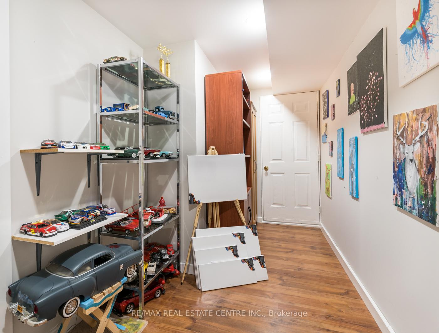 Photo 36 of 91 Hedge Lawn Drive, Grimsby, Grimsby East — HOMEH