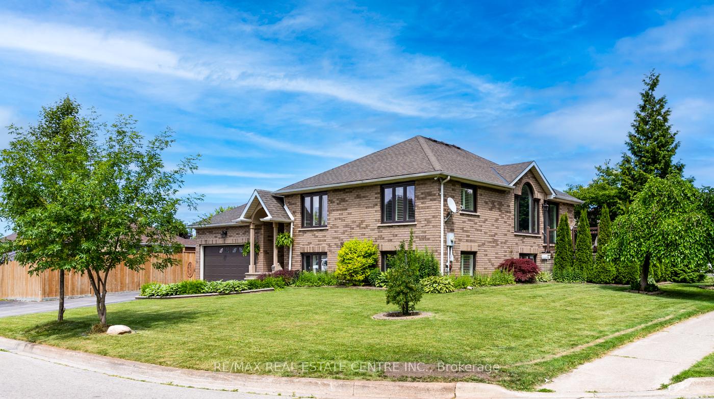Photo 47 of 91 Hedge Lawn Drive, Grimsby, Grimsby East — HOMEH