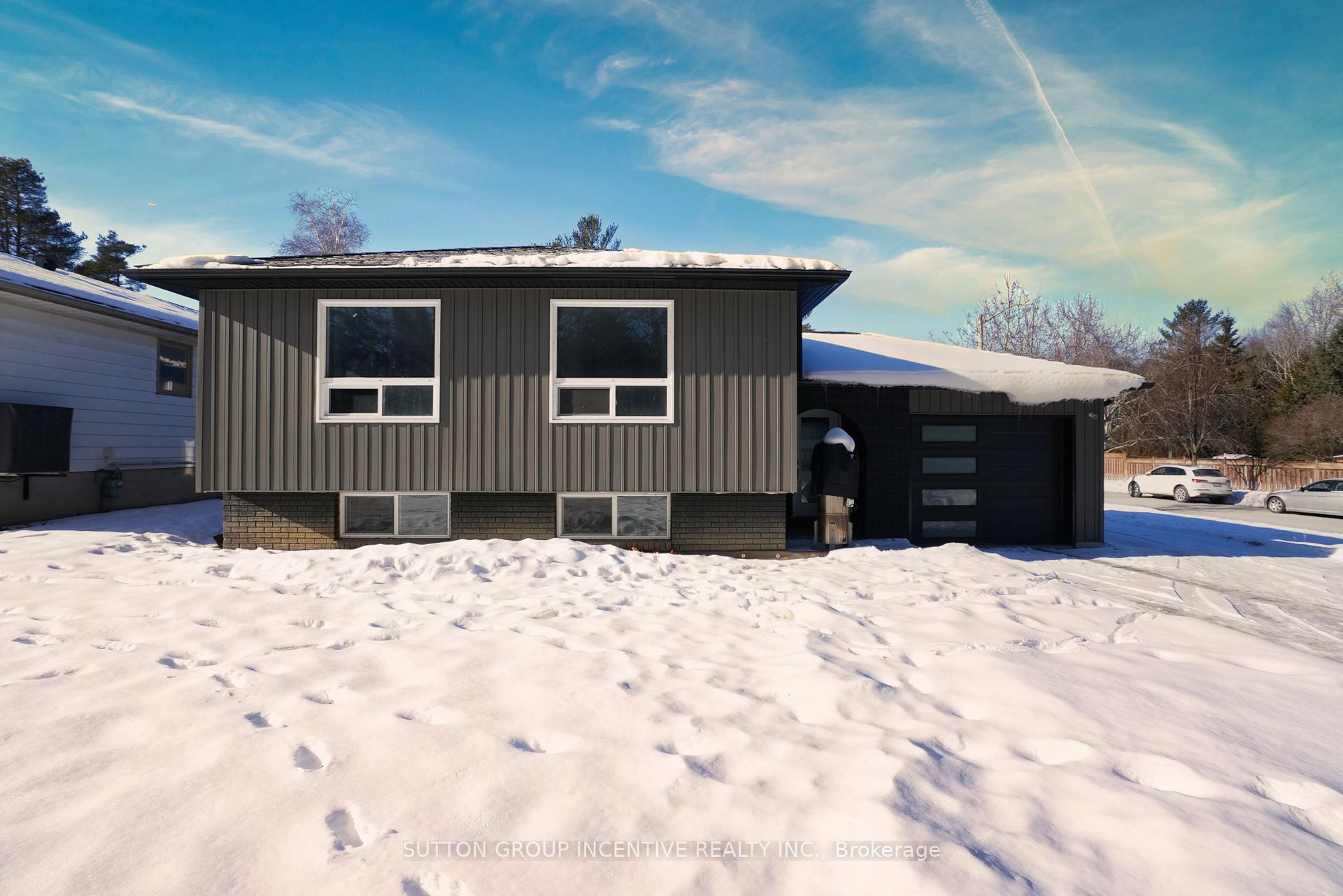 Photo 1 of 2326 25 Side Road, Innisfil, Alcona — HOMEH