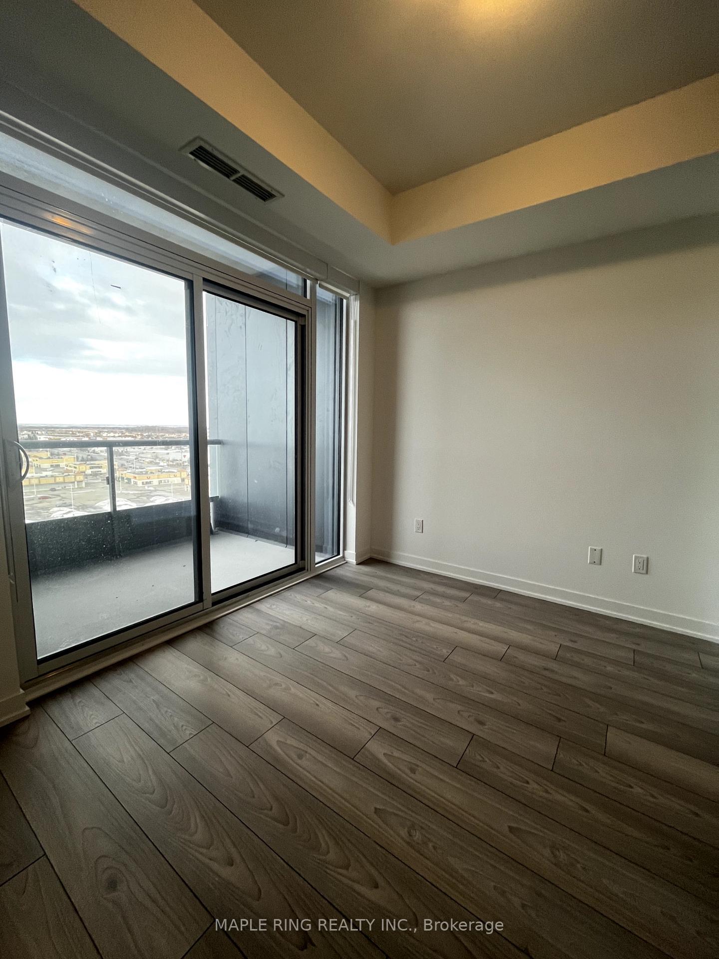 Photo 4 of Unit 1112, 10 Abeja Street, Vaughan, Concord — HOMEH