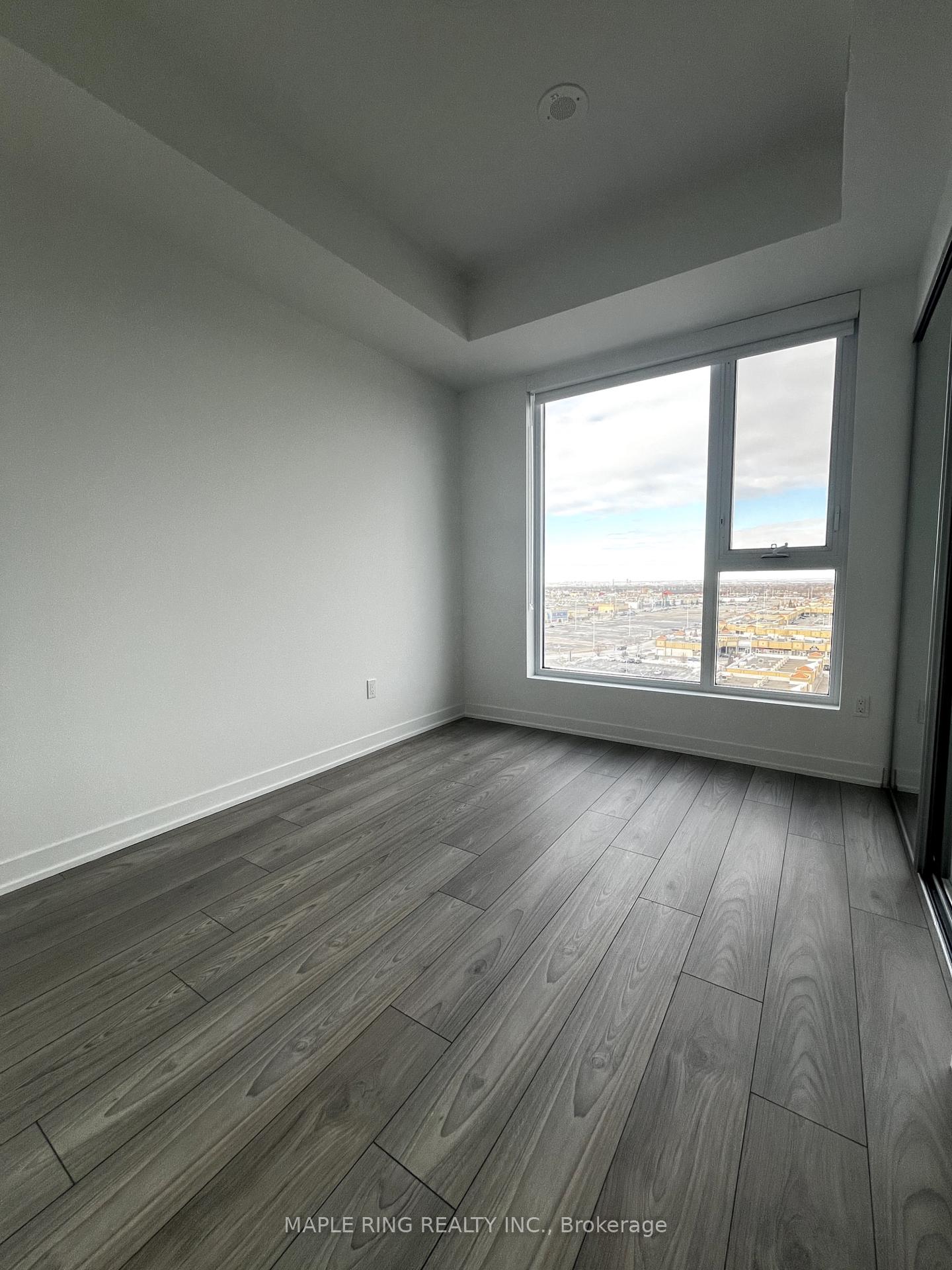 Photo 5 of Unit 1112, 10 Abeja Street, Vaughan, Concord — HOMEH
