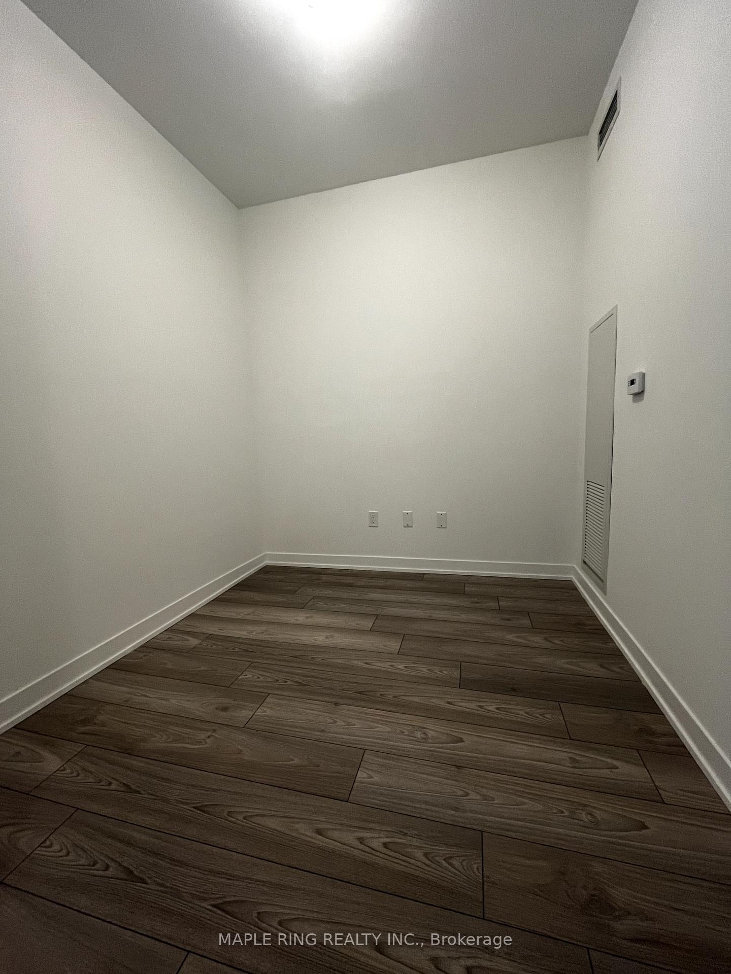 Photo 8 of Unit 1112, 10 Abeja Street, Vaughan, Concord — HOMEH