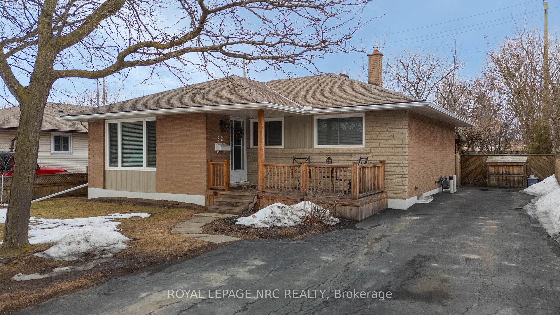 Photo 2 of 22 Brookdale Avenue, St. Catharines, Oakdale — HOMEH