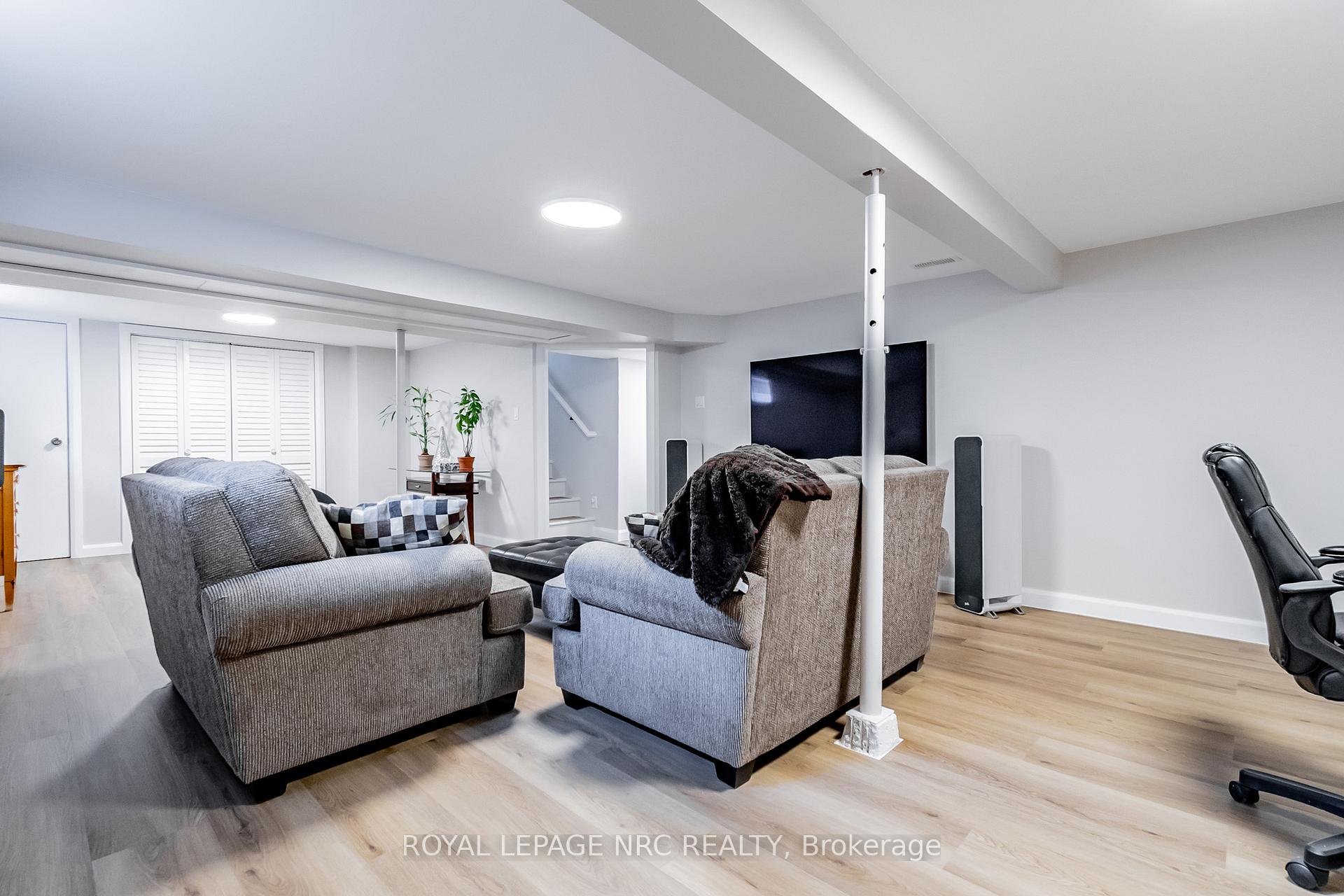 Photo 37 of 22 Brookdale Avenue, St. Catharines, Oakdale — HOMEH