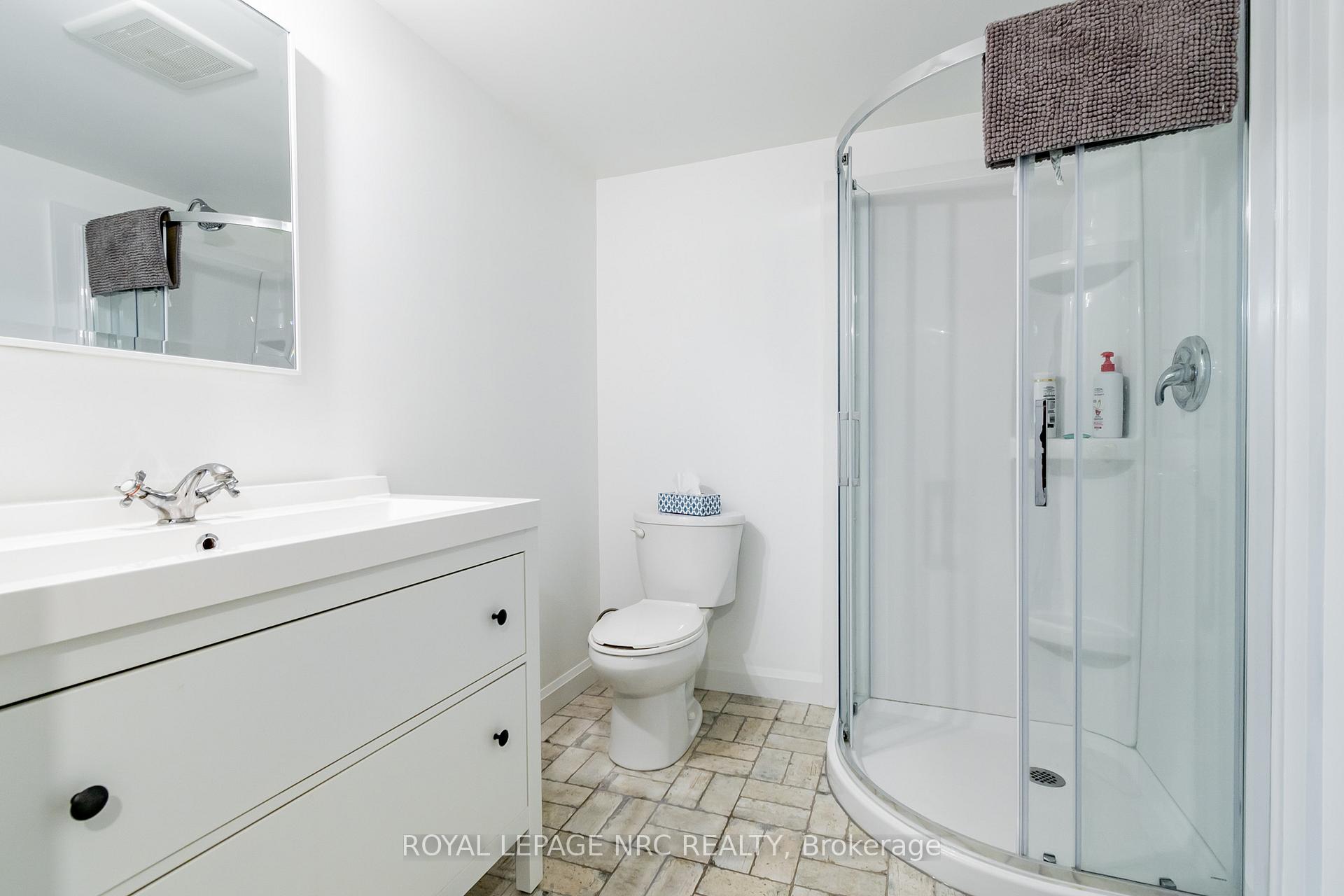 Photo 40 of 22 Brookdale Avenue, St. Catharines, Oakdale — HOMEH