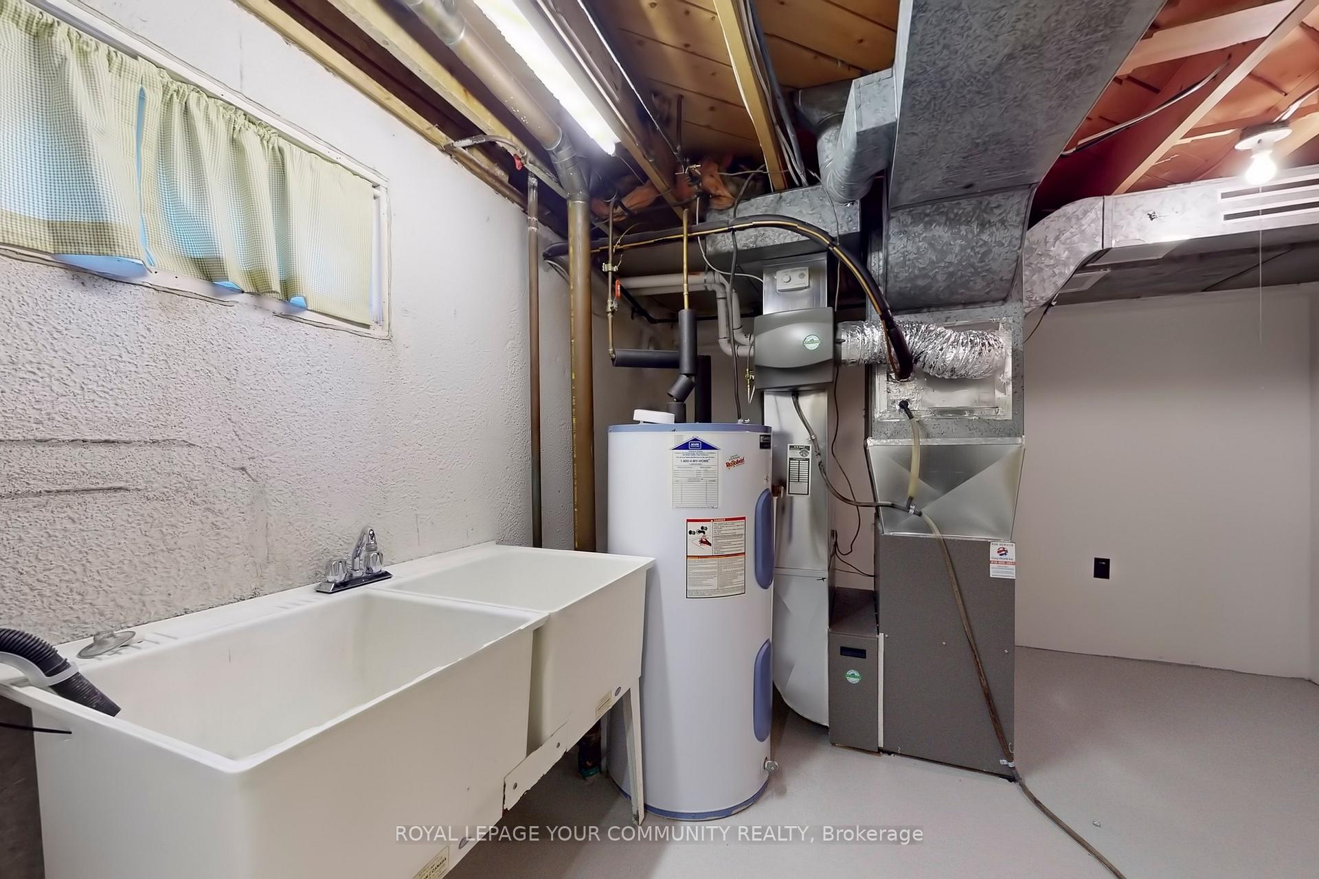 Photo 34 of 217 Bay Thorn Drive, Markham, Royal Orchard — HOMEH