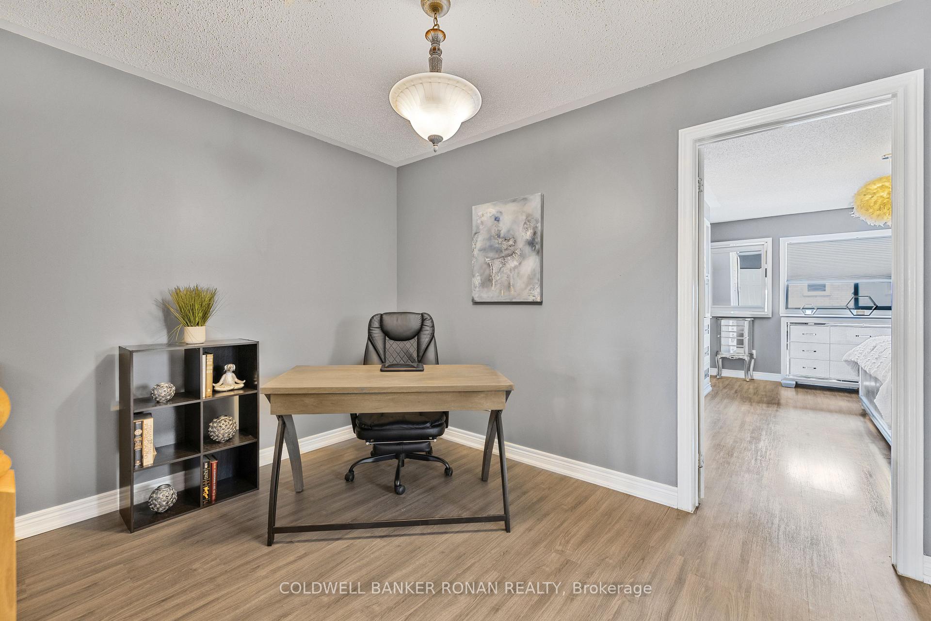 Photo 17 of 74 Gianmarco Way, Vaughan, Maple — HOMEH