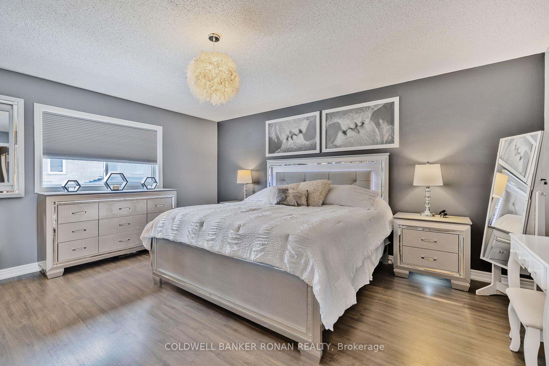 Photo 24 of 74 Gianmarco Way, Vaughan, Maple — HOMEH