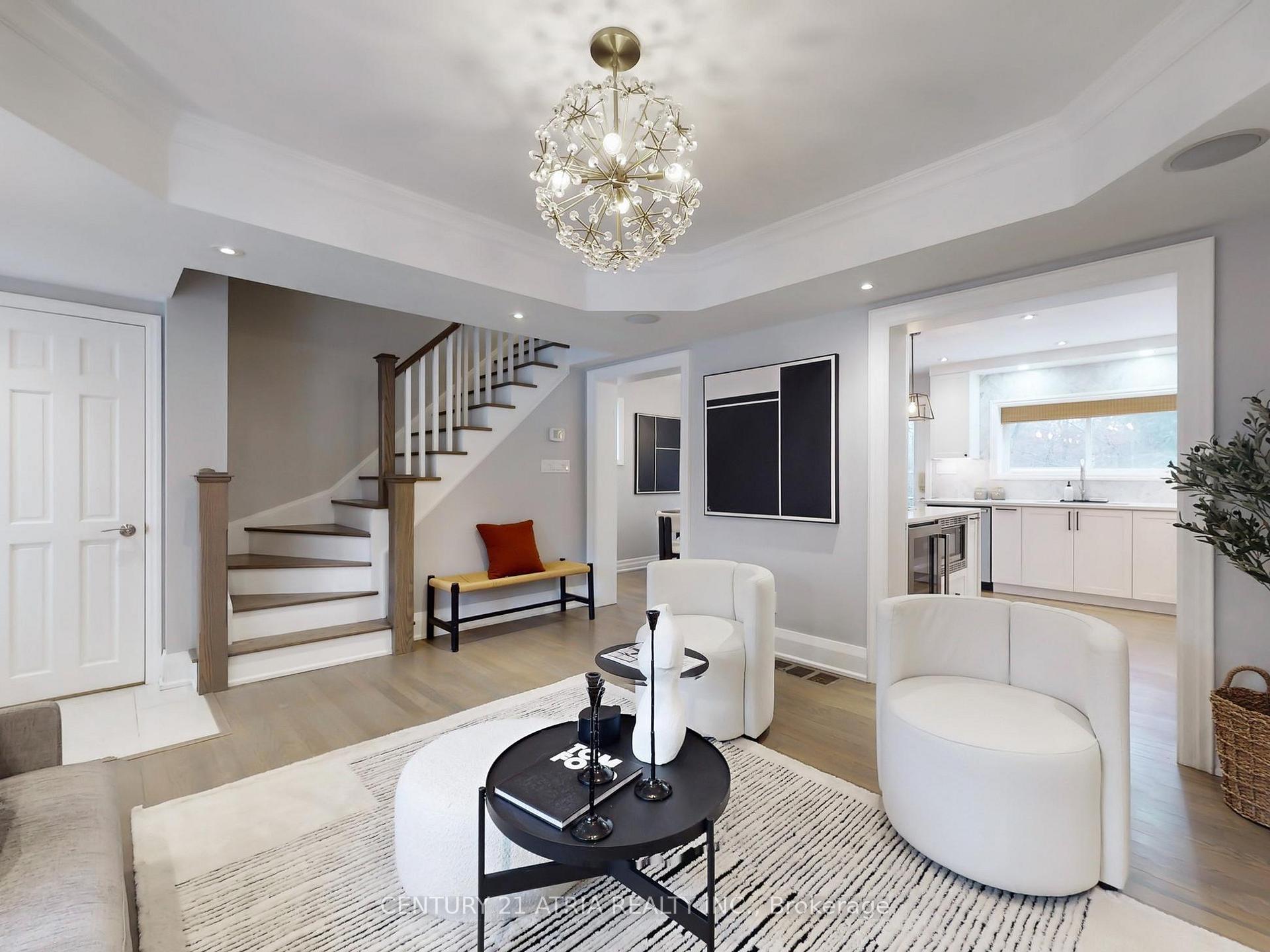 Photo 5 of 207 Fairlawn Avenue, Toronto, Lawrence Park North — HOMEH