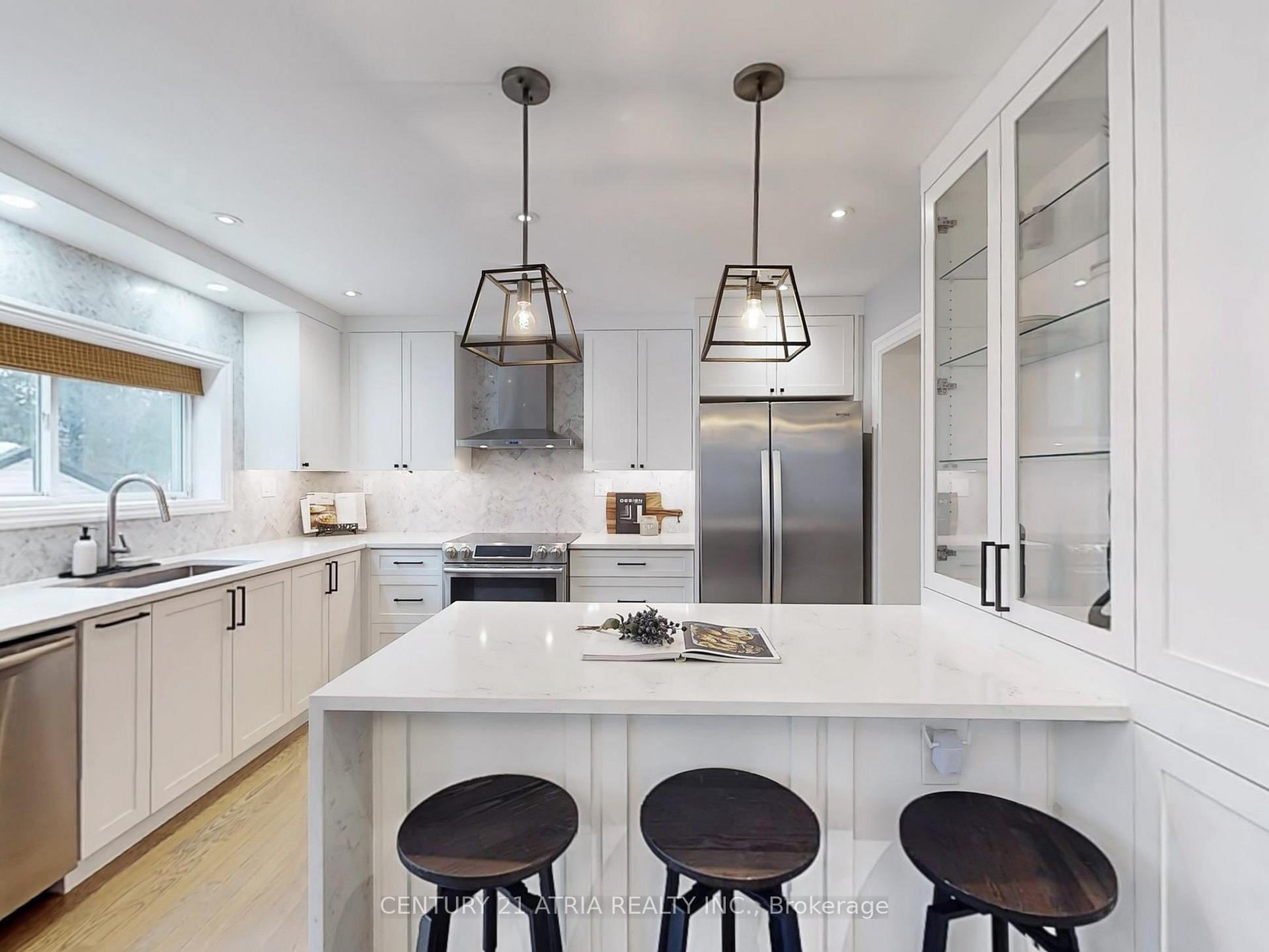 Photo 7 of 207 Fairlawn Avenue, Toronto, Lawrence Park North — HOMEH