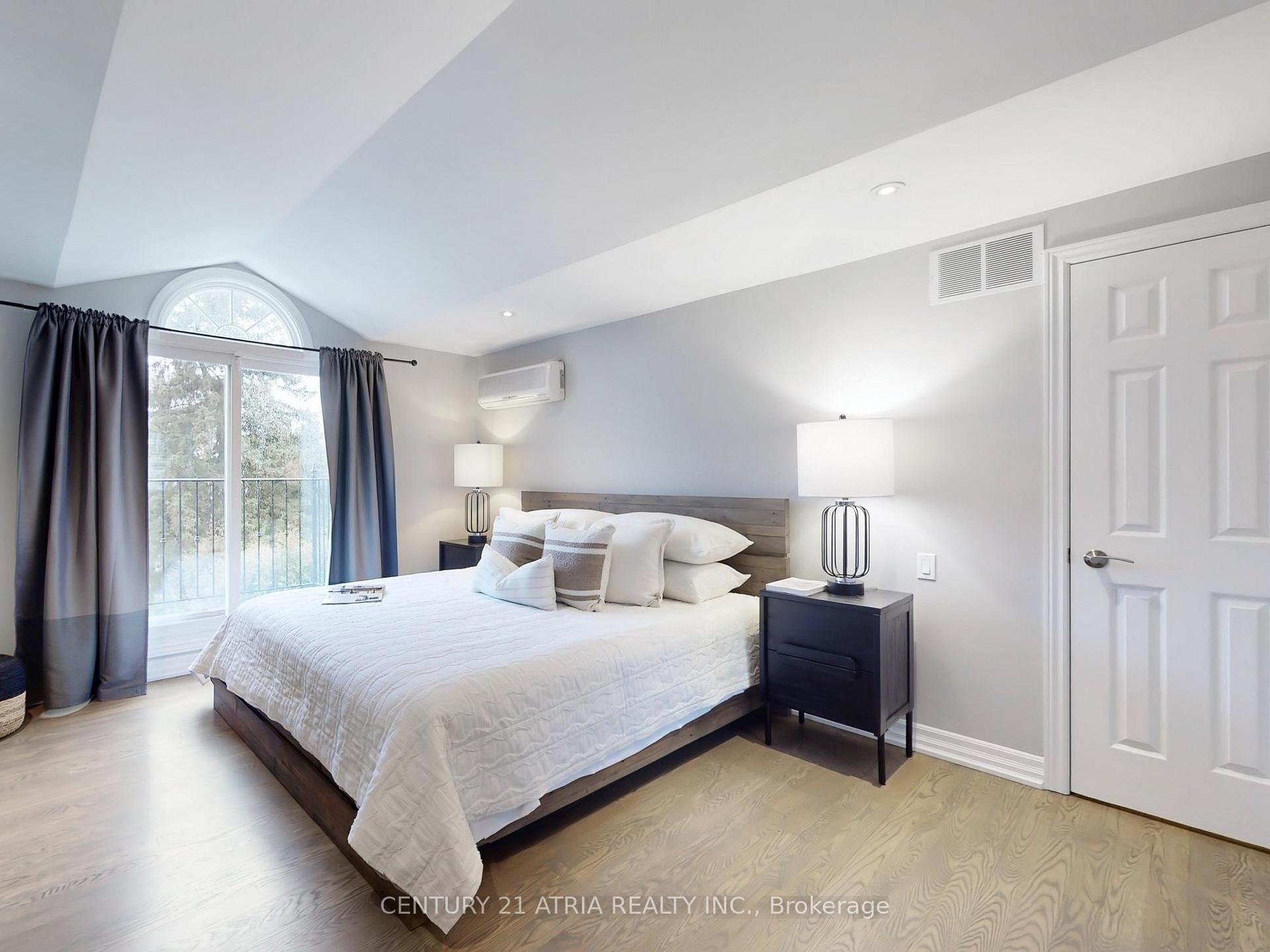 Photo 11 of 207 Fairlawn Avenue, Toronto, Lawrence Park North — HOMEH