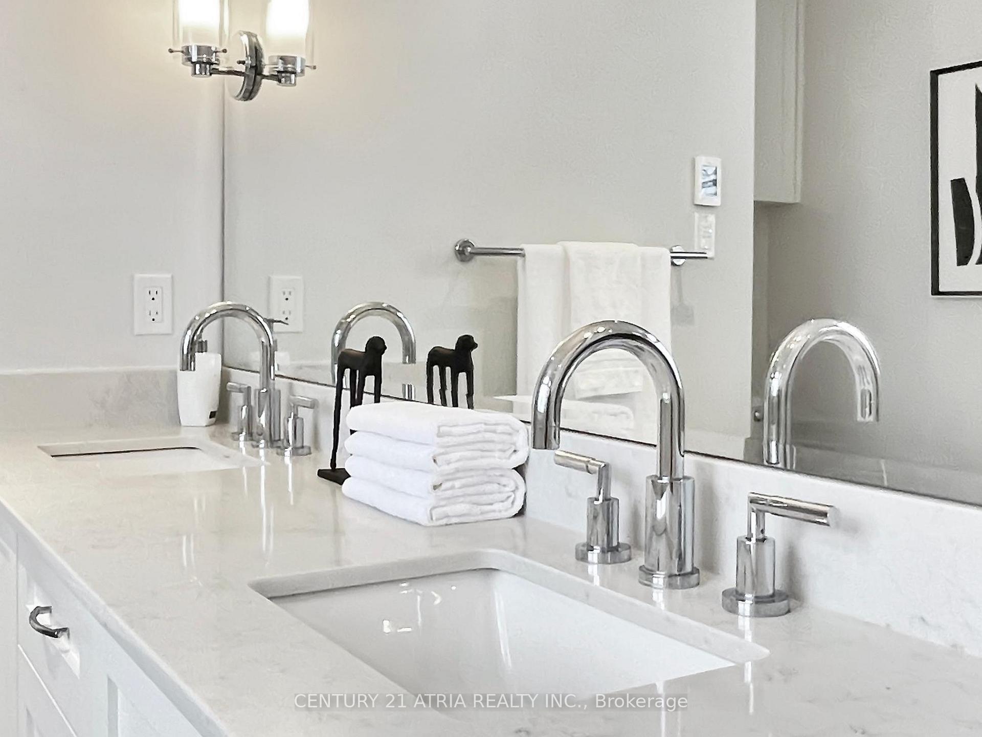 Photo 14 of 207 Fairlawn Avenue, Toronto, Lawrence Park North — HOMEH