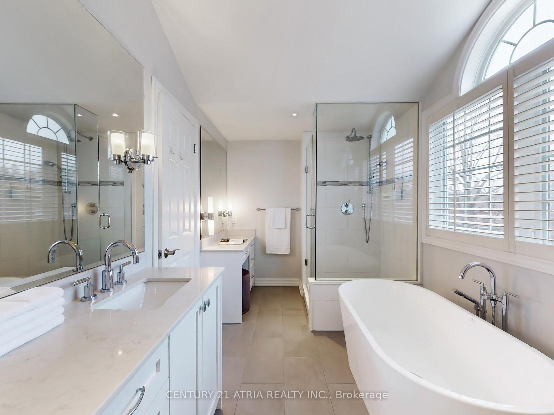 Photo 16 of 207 Fairlawn Avenue, Toronto, Lawrence Park North — HOMEH
