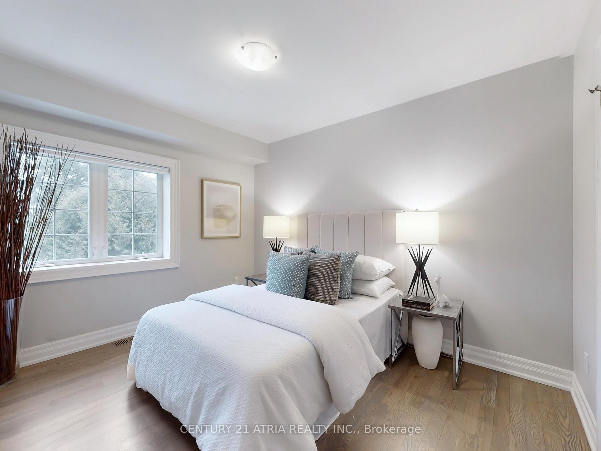 Photo 20 of 207 Fairlawn Avenue, Toronto, Lawrence Park North — HOMEH