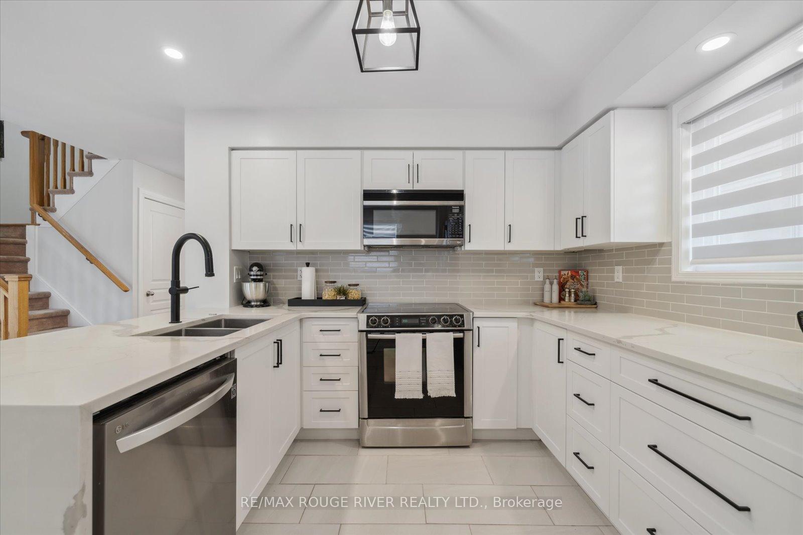 Photo 14 of 83 Allworth Crescent, Clarington, Bowmanville — HOMEH