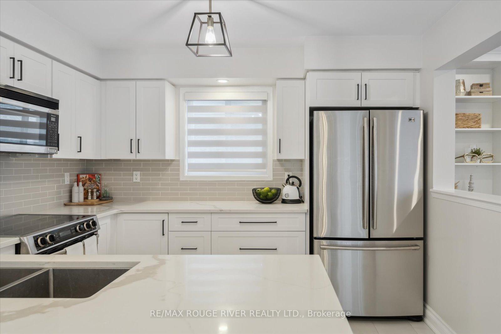 Photo 16 of 83 Allworth Crescent, Clarington, Bowmanville — HOMEH