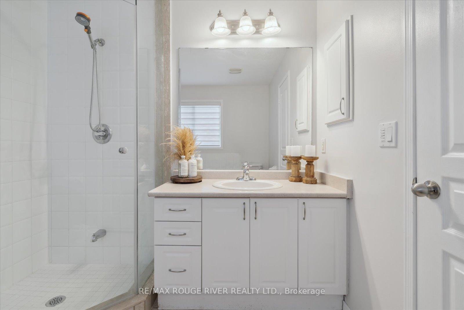 Photo 26 of 83 Allworth Crescent, Clarington, Bowmanville — HOMEH