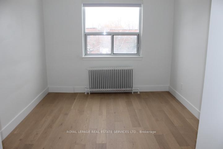 Photo 4 of Unit 206, 1001 O'Connor Drive, Toronto, O'Connor-Parkview — HOMEH