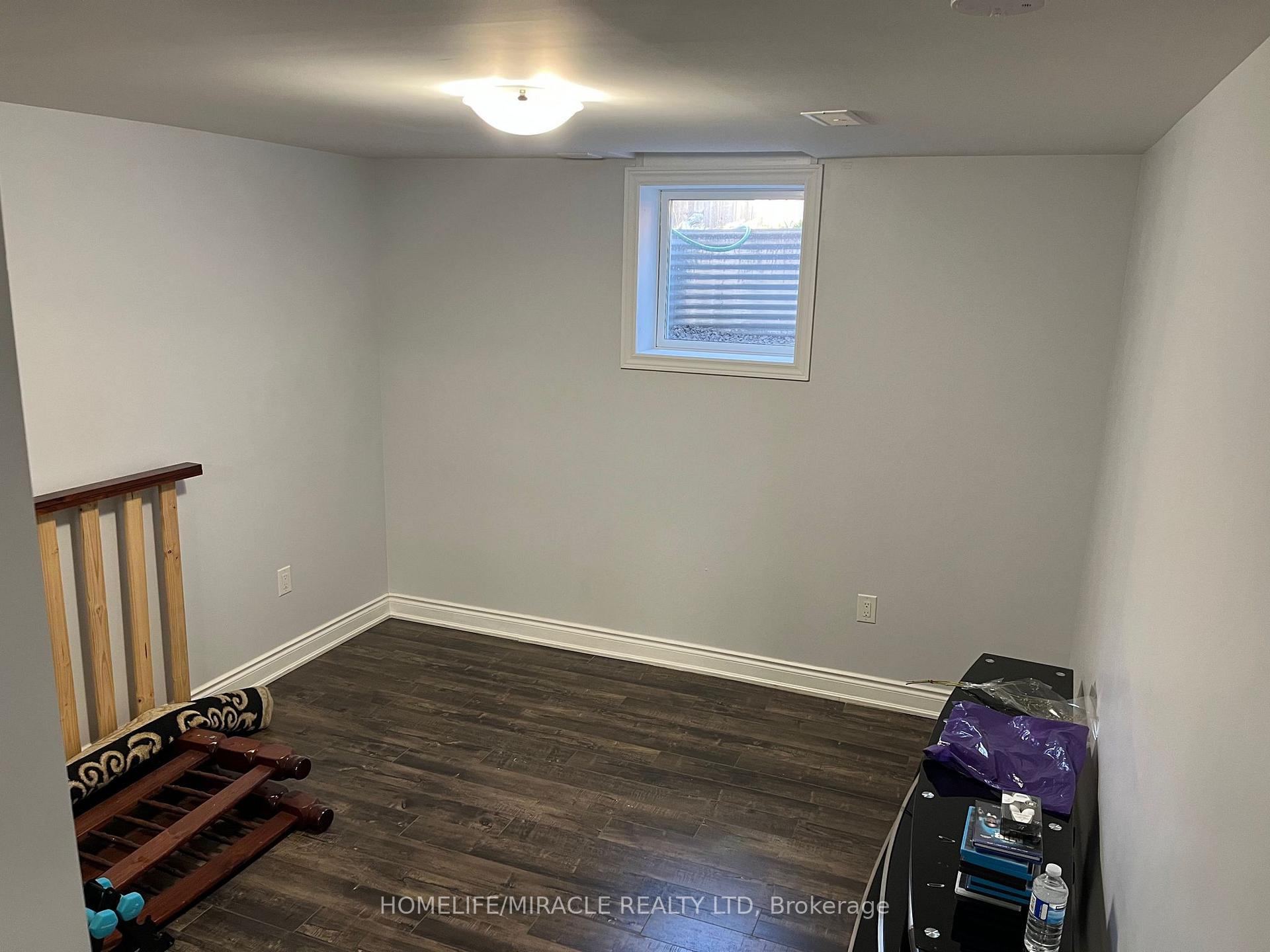 Photo 28 of 9438 Credit View Road, Brampton, Brampton West — HOMEH