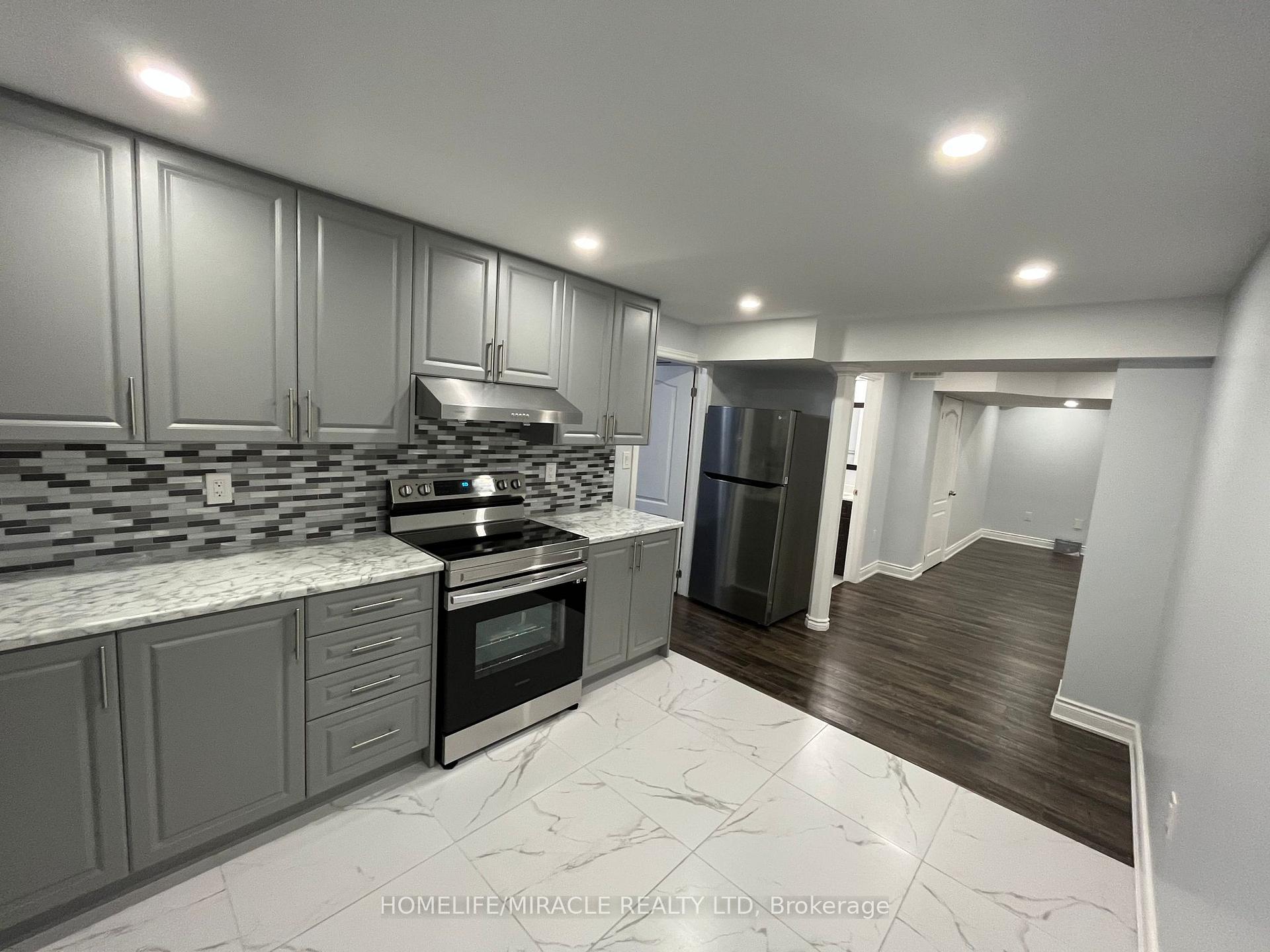 Photo 13 of 9438 Credit View Road, Brampton, Brampton West — HOMEH