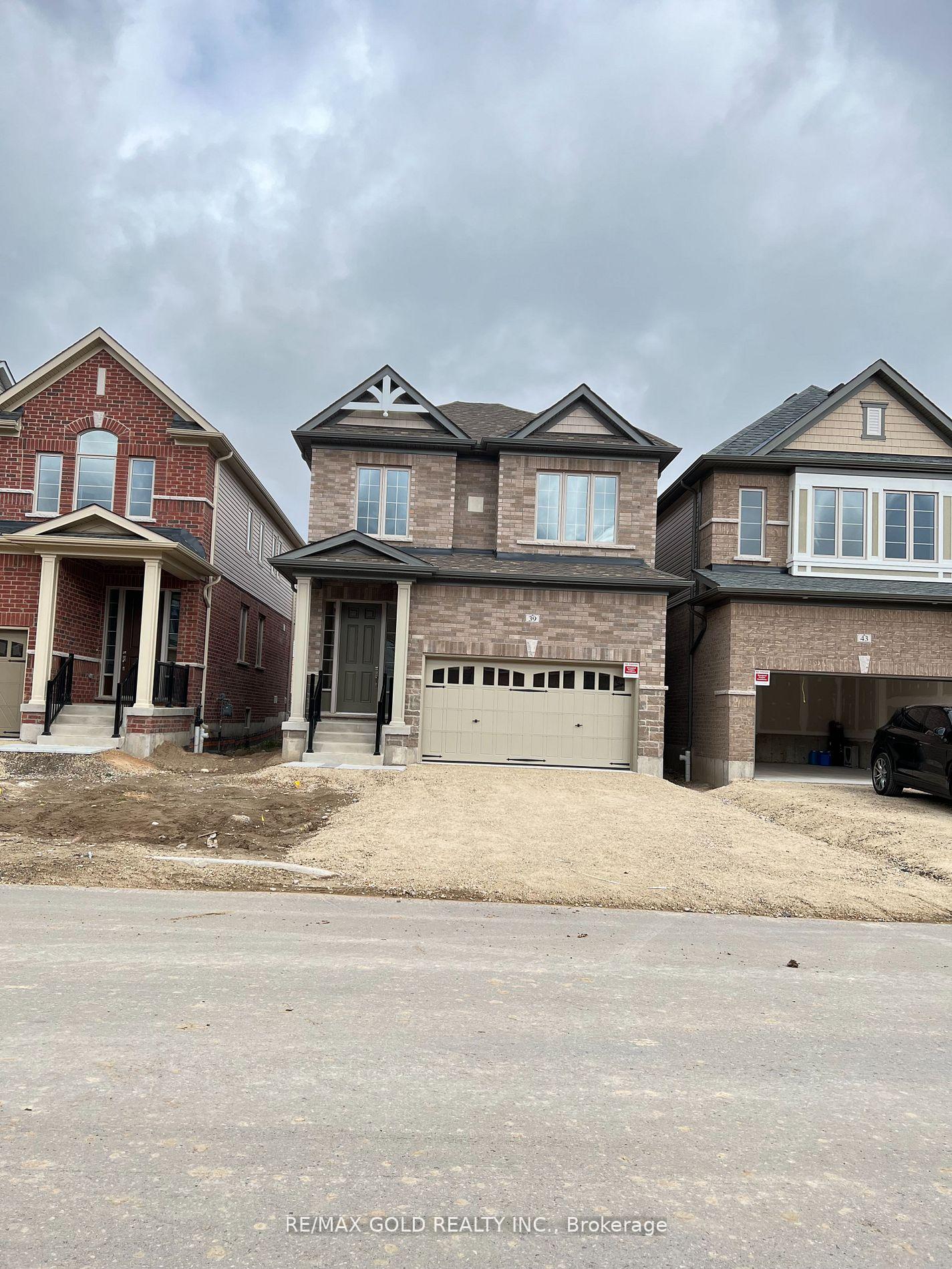 Photo 2 of 39 Georgina Street, Kitchener, Pioneer Park/Doon/Wyldwoods — HOMEH