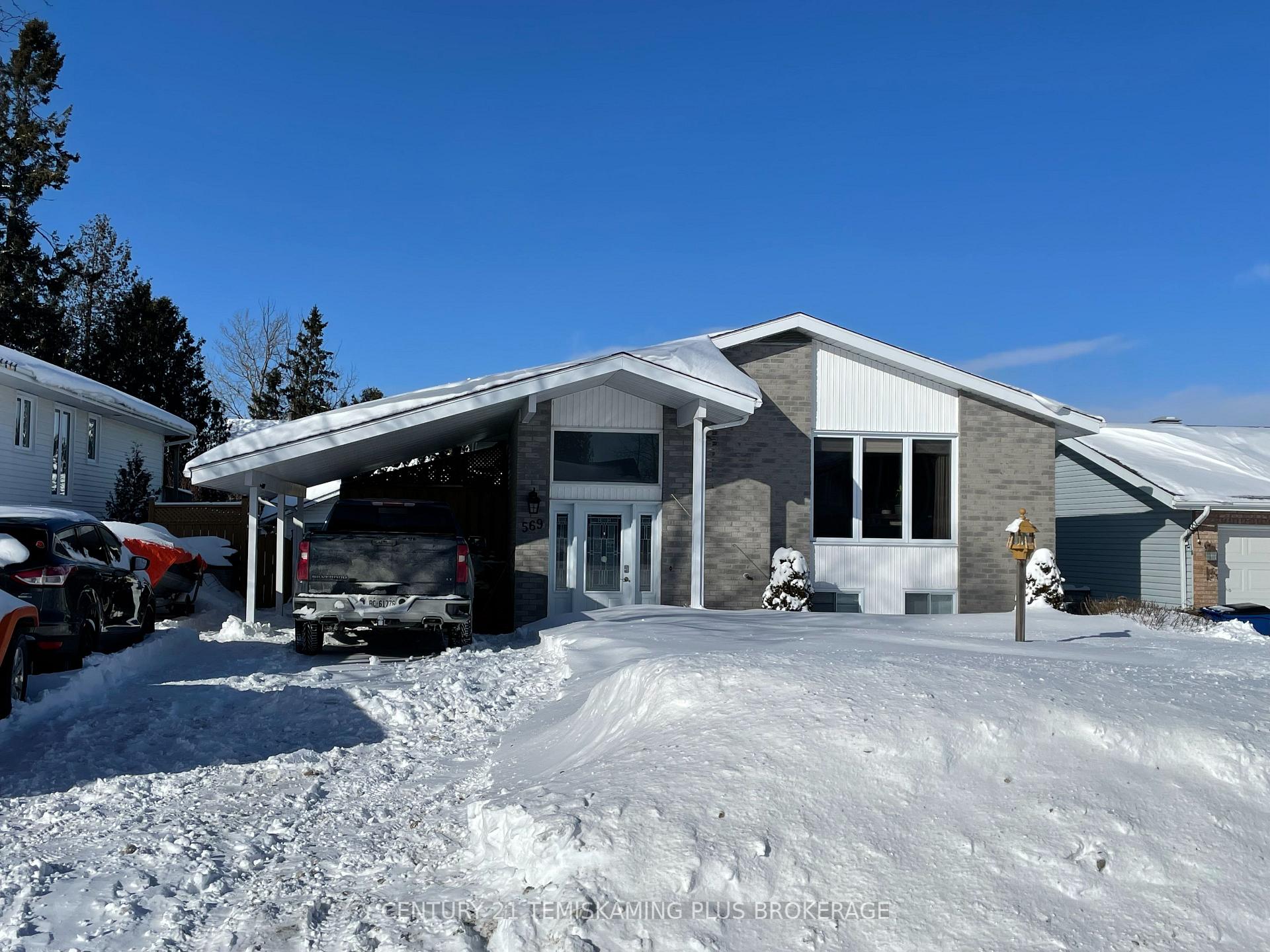 Front of 569 Helmer Pedersen Drive