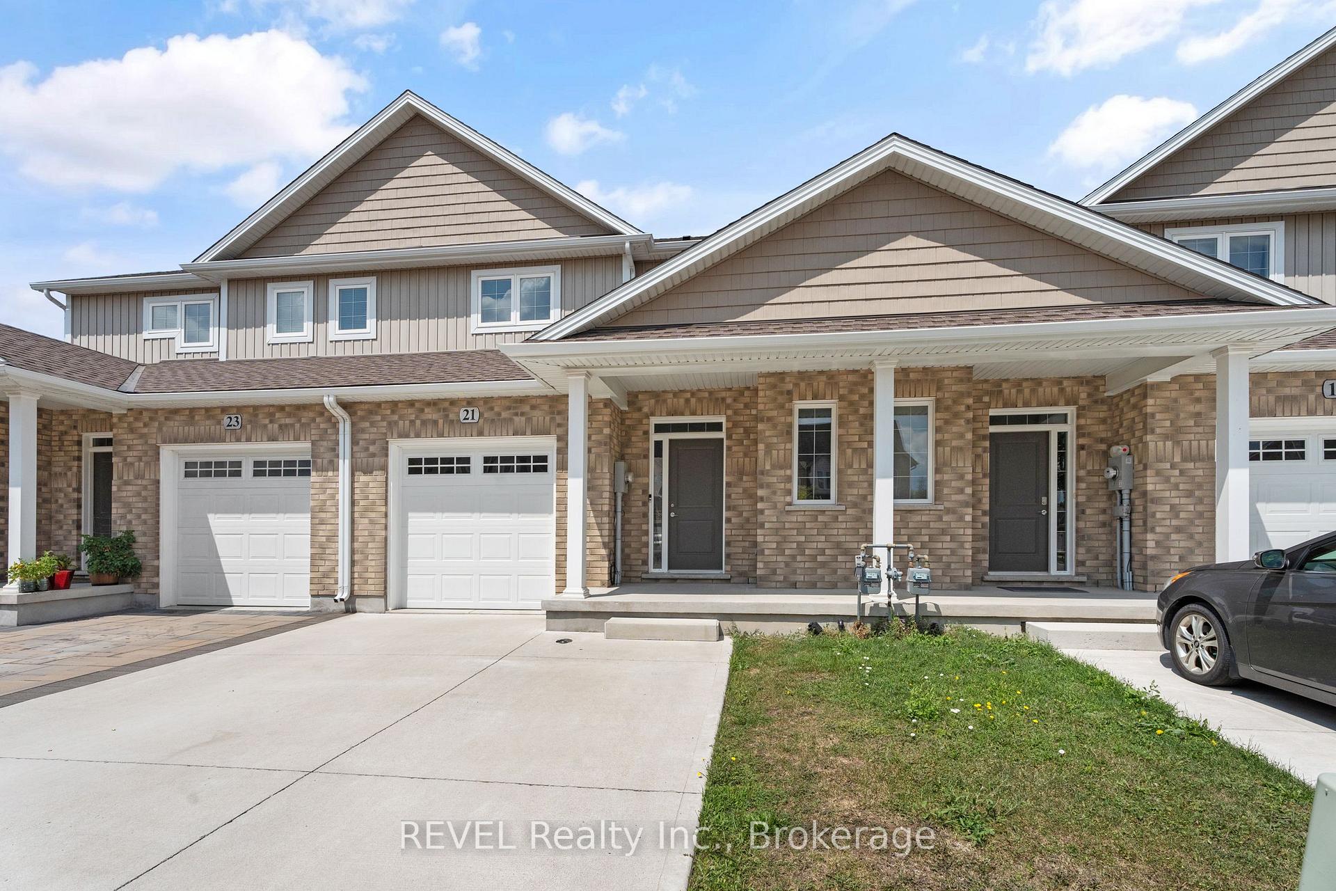 Photo 3 of 21 Marshall Lane, St. Catharines, Oakdale — HOMEH