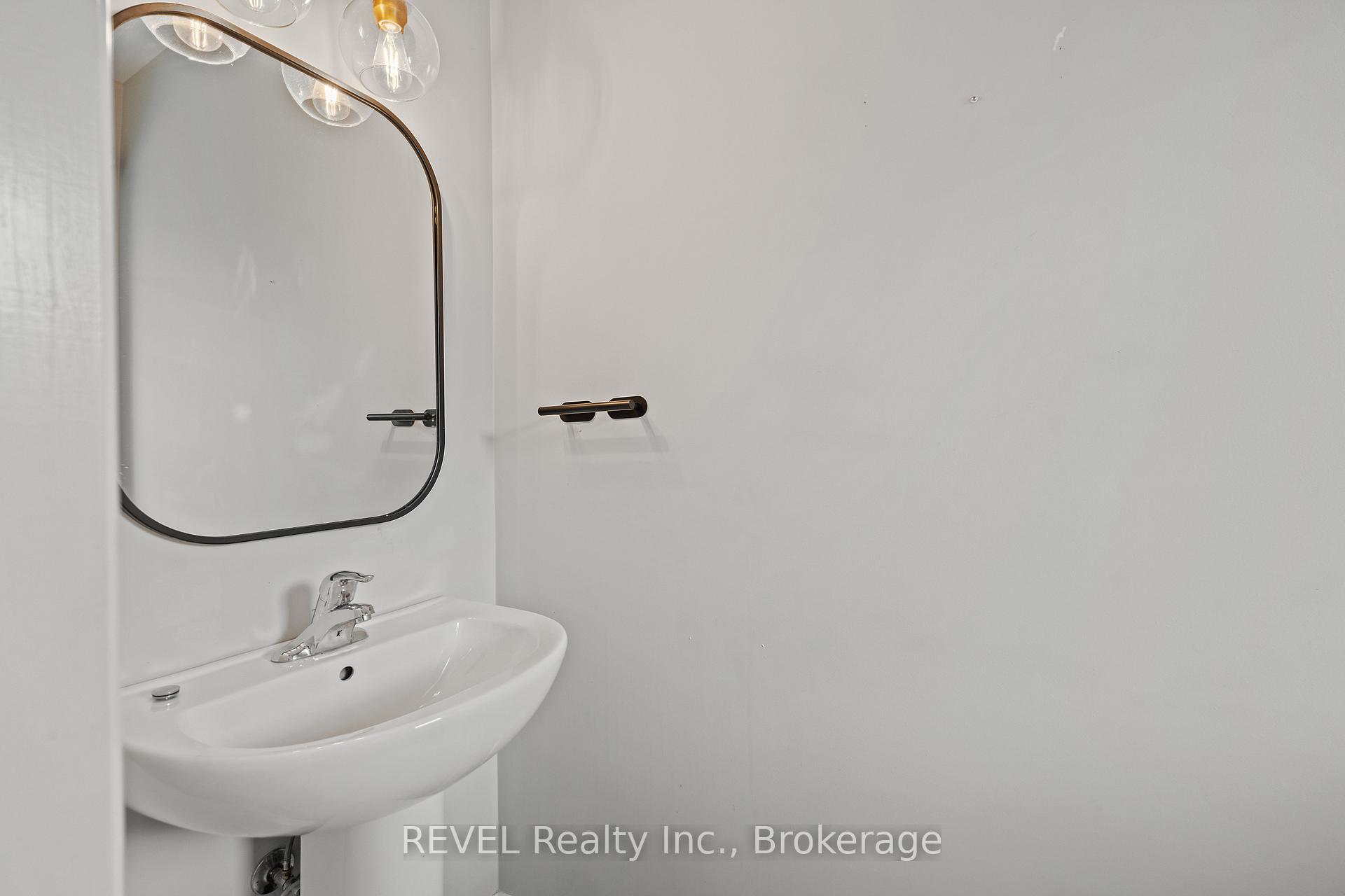 Photo 18 of 21 Marshall Lane, St. Catharines, Oakdale — HOMEH