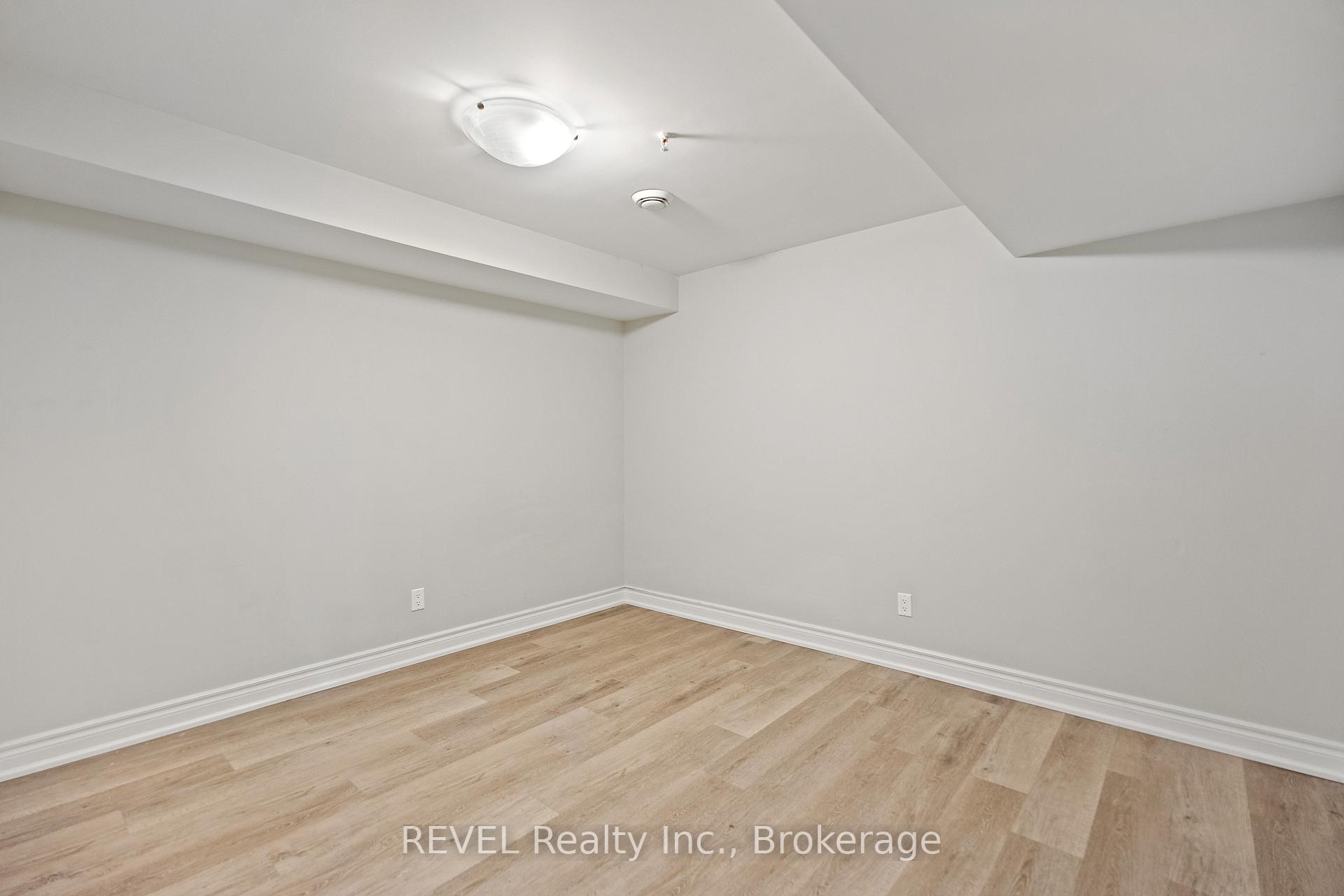 Photo 56 of 21 Marshall Lane, St. Catharines, Oakdale — HOMEH