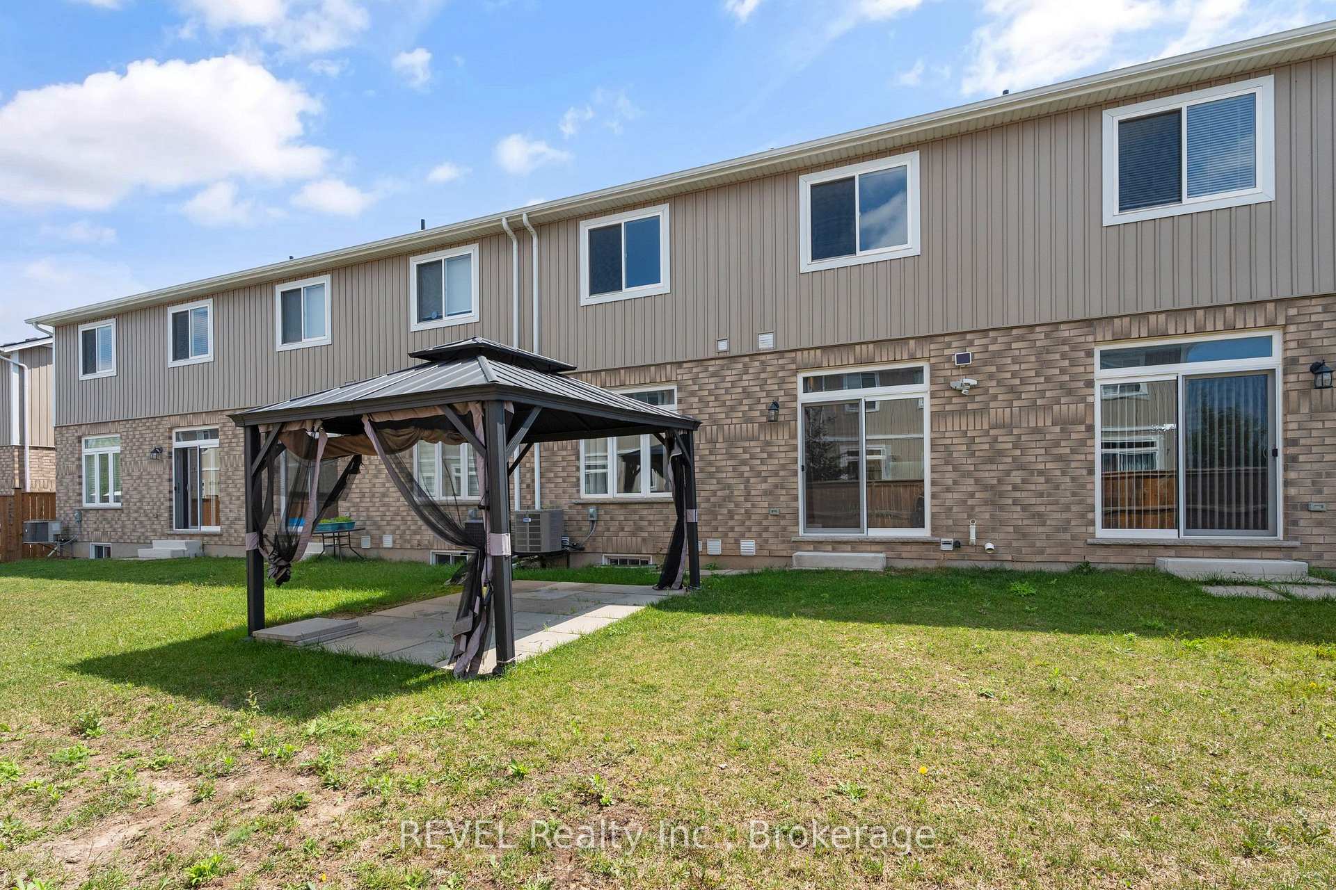 Photo 59 of 21 Marshall Lane, St. Catharines, Oakdale — HOMEH