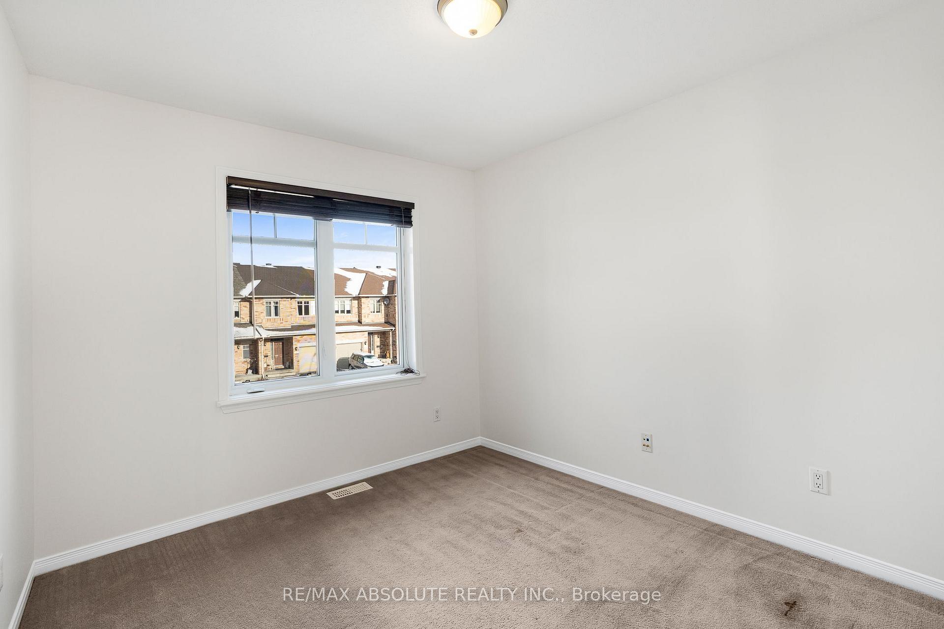 Photo 21 of 728 Nakina Way, Ottawa, Riverside South/Gloucester Glen — HOMEH