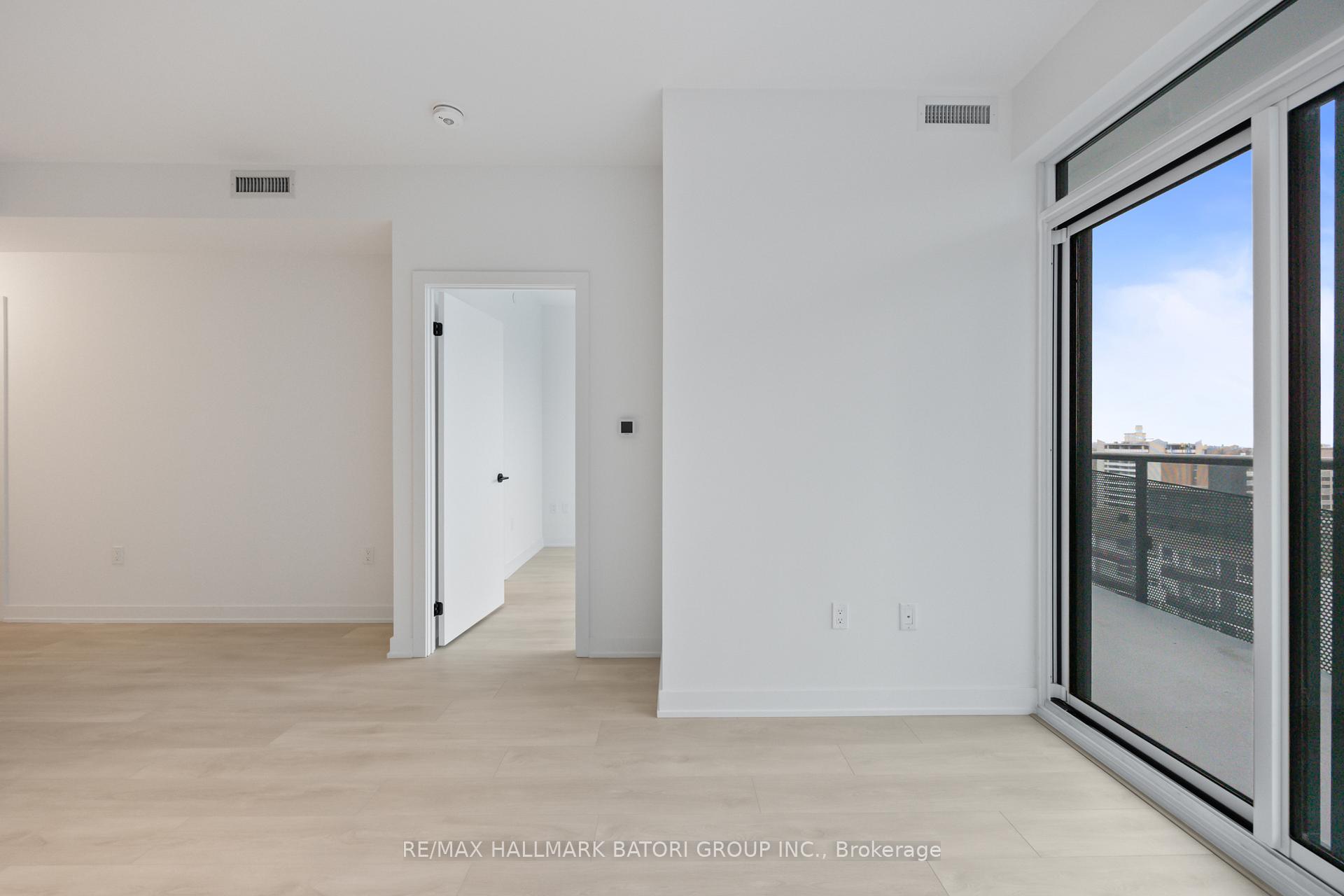 Photo 8 of Unit 1313, 127 Broadway Avenue, Toronto, Yonge-Eglinton — HOMEH