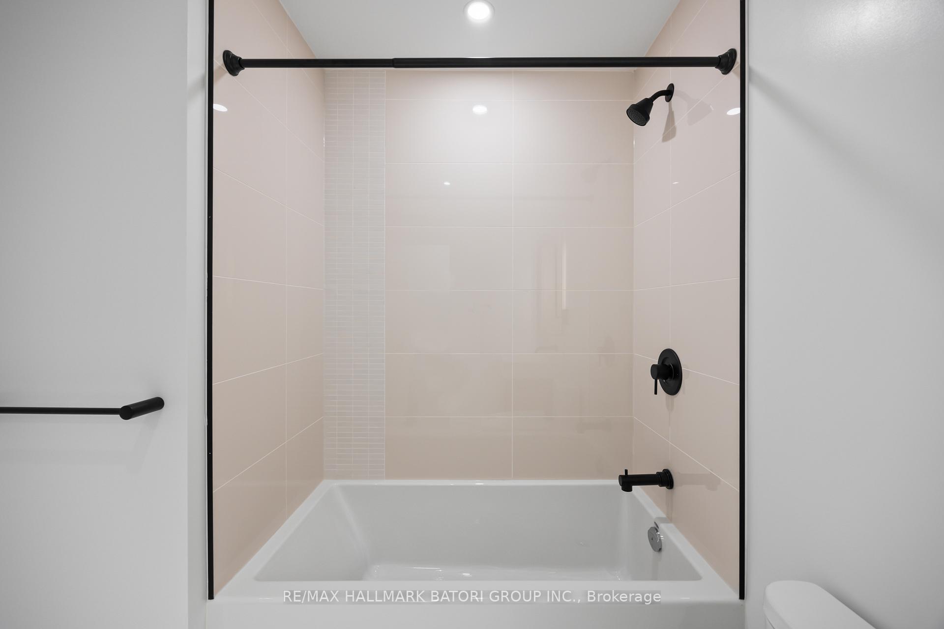Photo 17 of Unit 1313, 127 Broadway Avenue, Toronto, Yonge-Eglinton — HOMEH