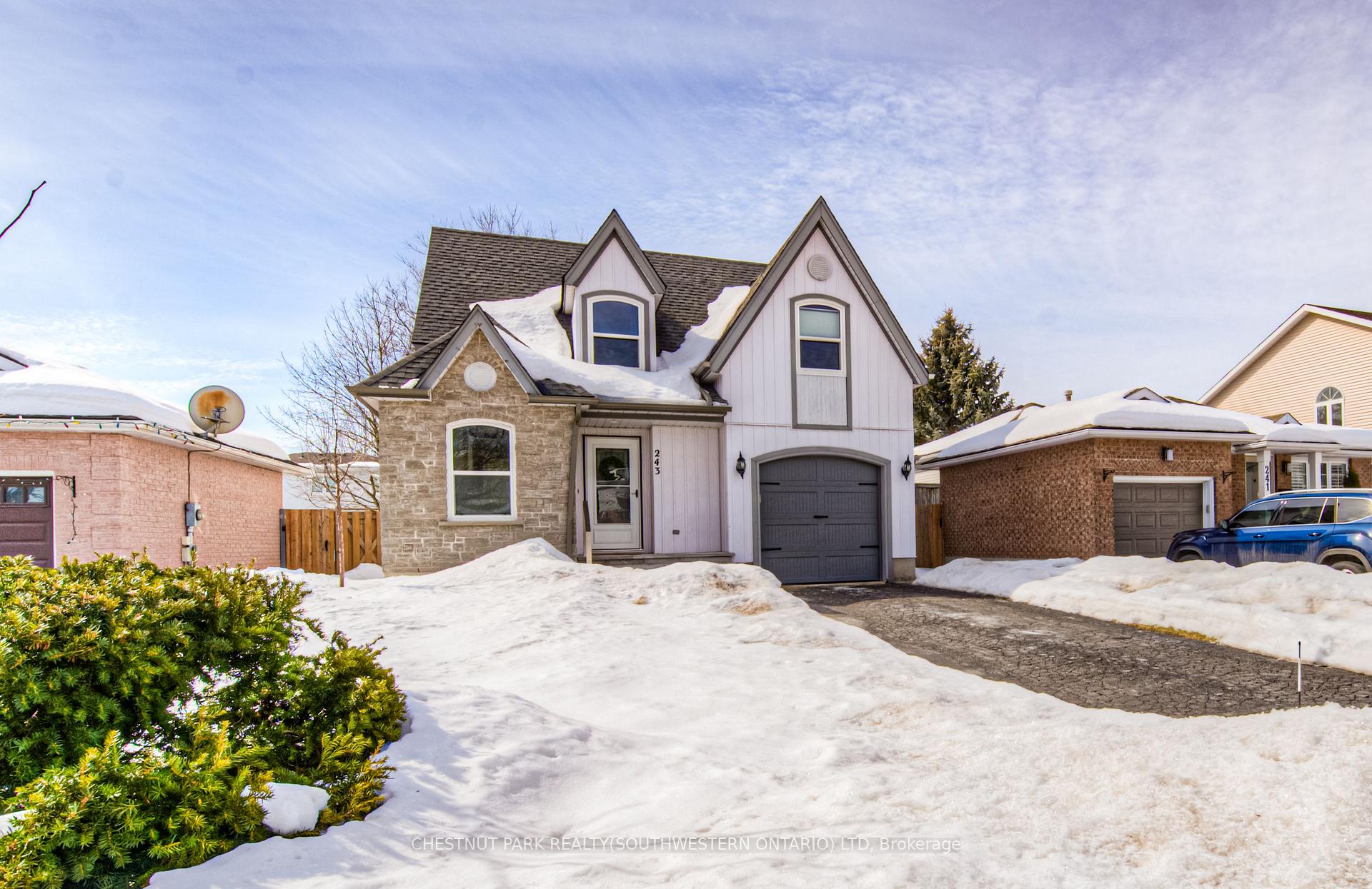 Photo 22 of 243 Dartmoor Crescent, Waterloo — HOMEH