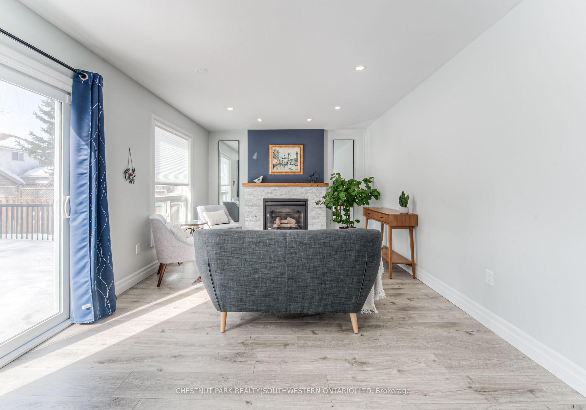 Photo 62 of 243 Dartmoor Crescent, Waterloo — HOMEH
