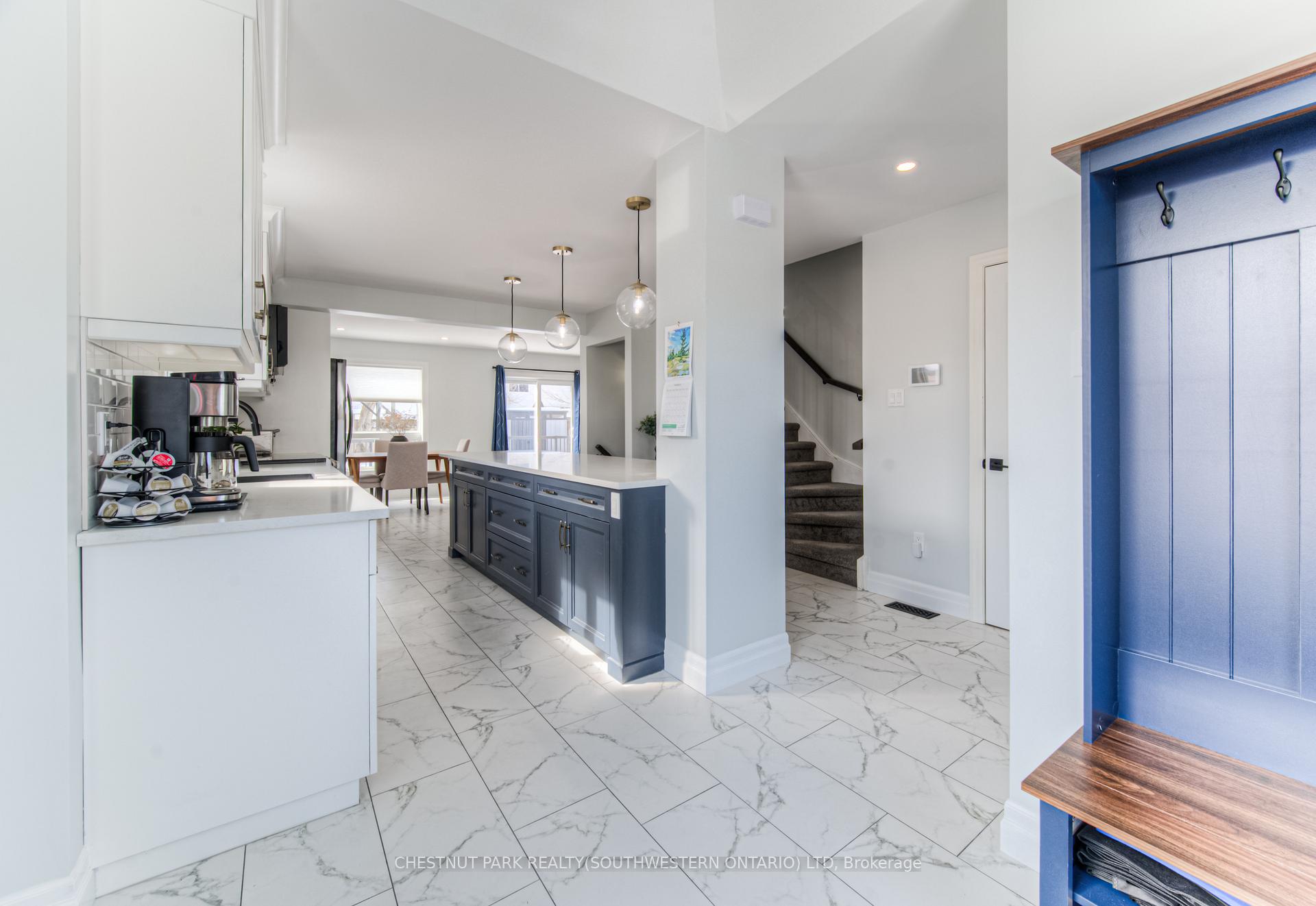 Photo 9 of 243 Dartmoor Crescent, Waterloo — HOMEH
