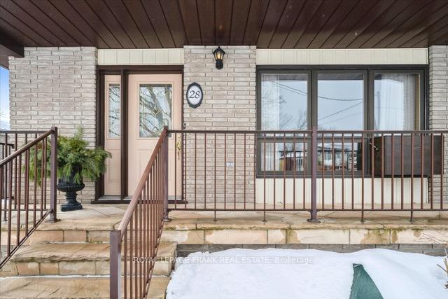 Photo 4 of 28 Third Avenue N, Uxbridge — HOMEH