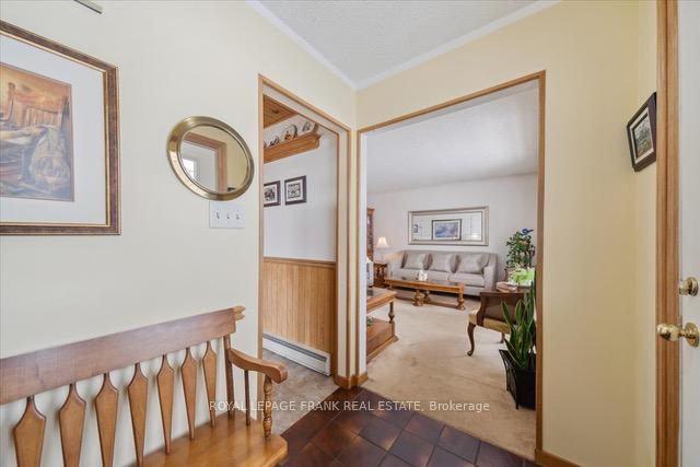 Photo 6 of 28 Third Avenue N, Uxbridge — HOMEH