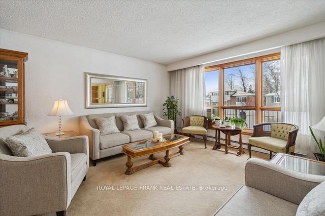 Photo 10 of 28 Third Avenue N, Uxbridge — HOMEH