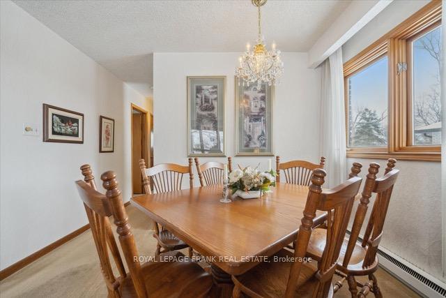 Photo 13 of 28 Third Avenue N, Uxbridge — HOMEH
